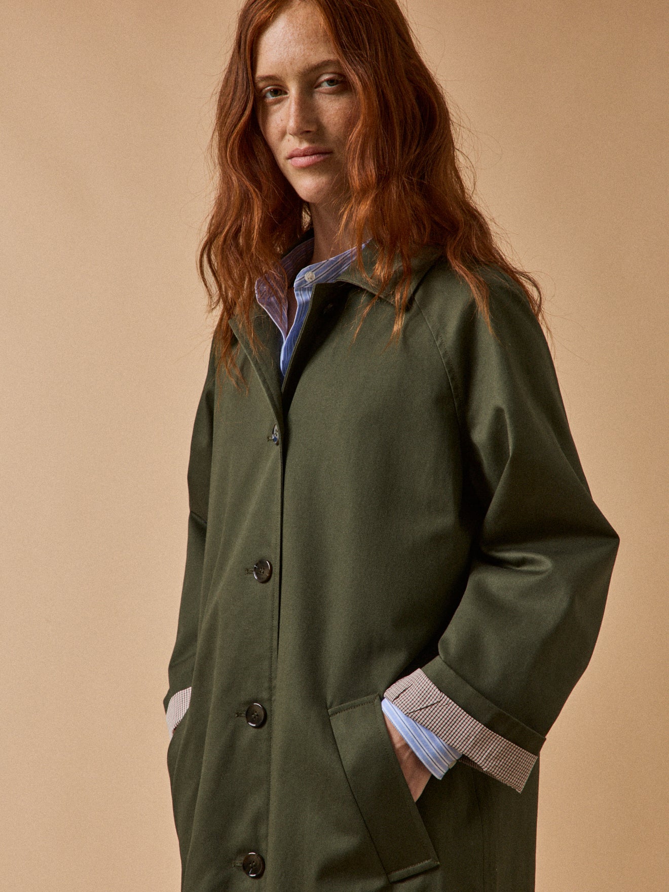 Gerader Damen-Trenchcoat aus Baumwolle