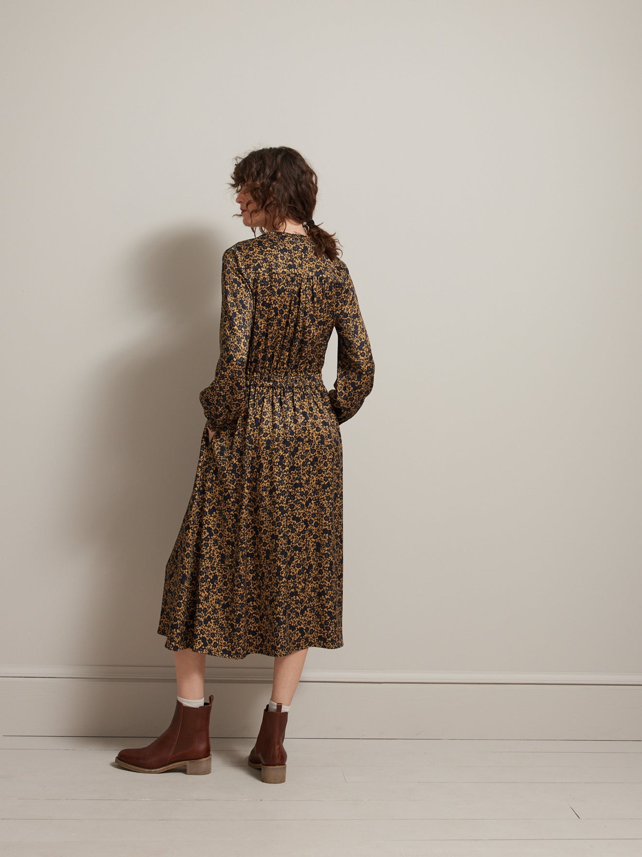 Halblanges Damenkleid mit Éléonore-Print
