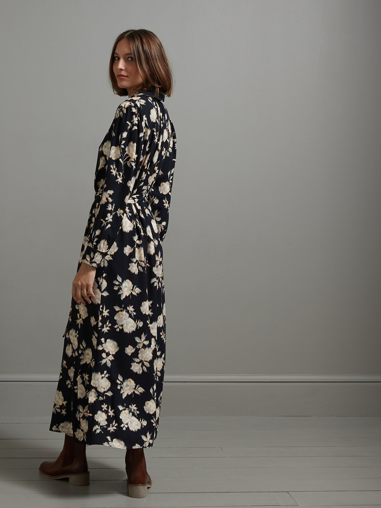 Langes Damen-Hemdkleid mit Ikat-Print