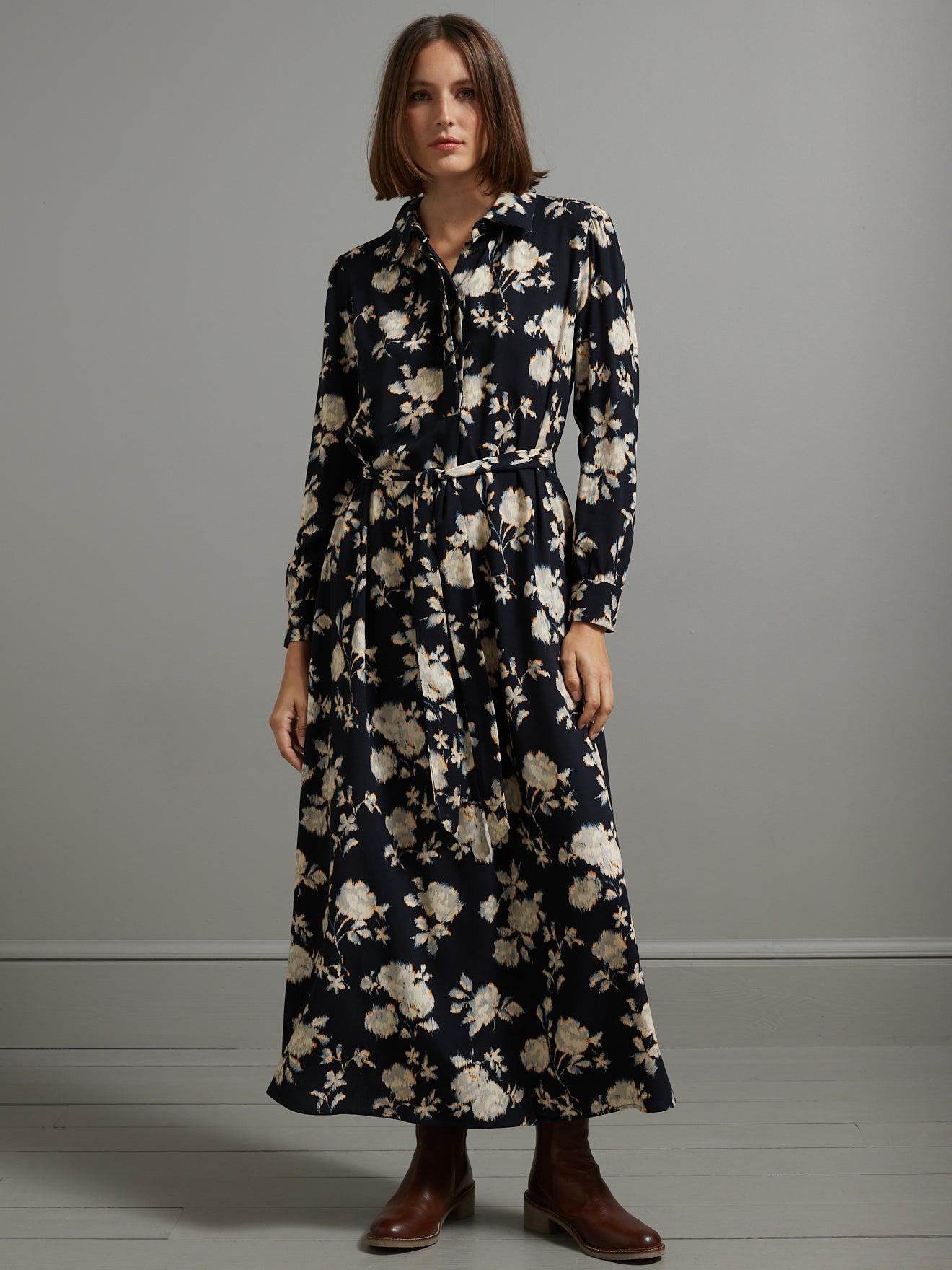 Langes Damen-Hemdkleid mit Ikat-Print