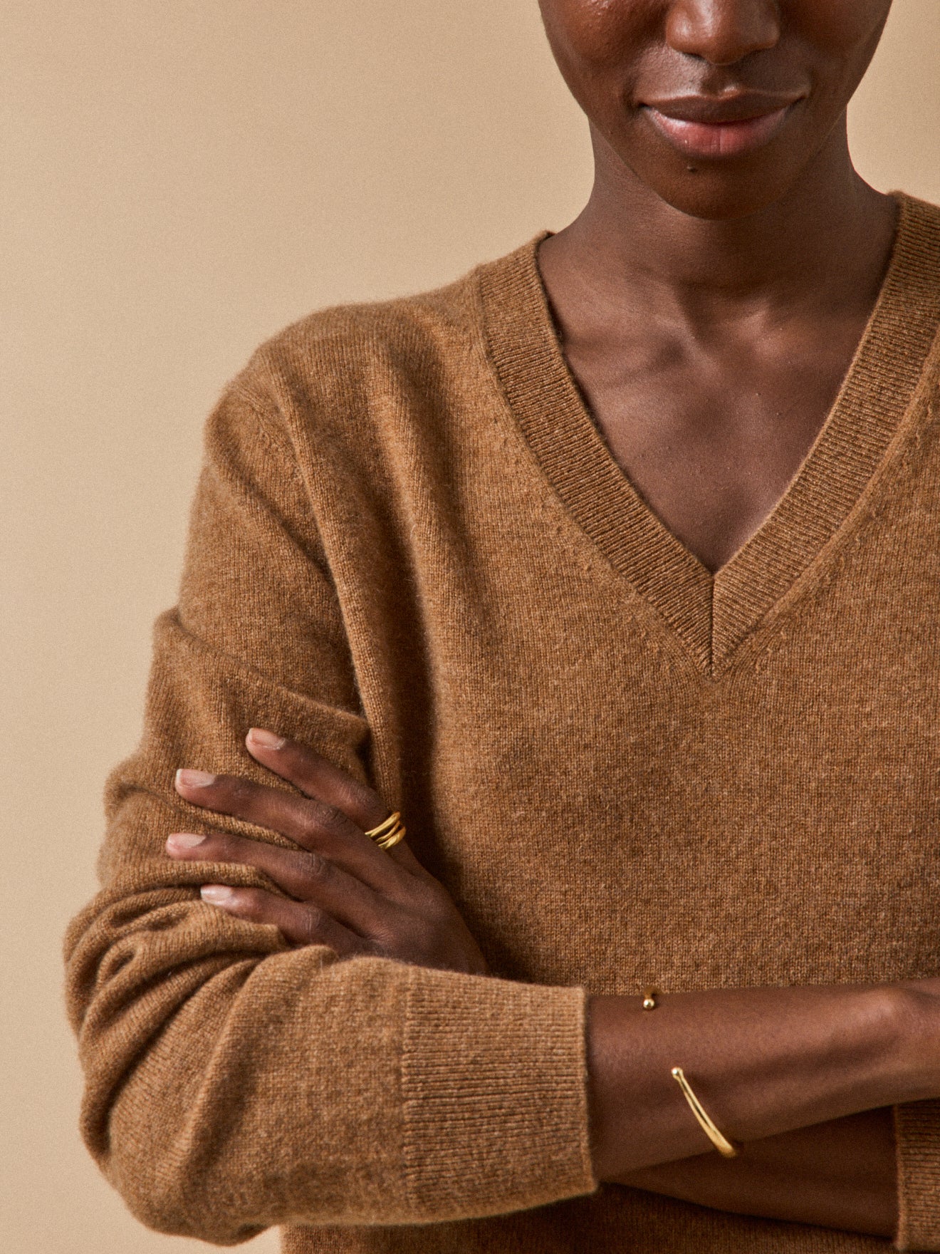 Damenpullover mit V-Ausschnitt - Cashmere-Kollektion