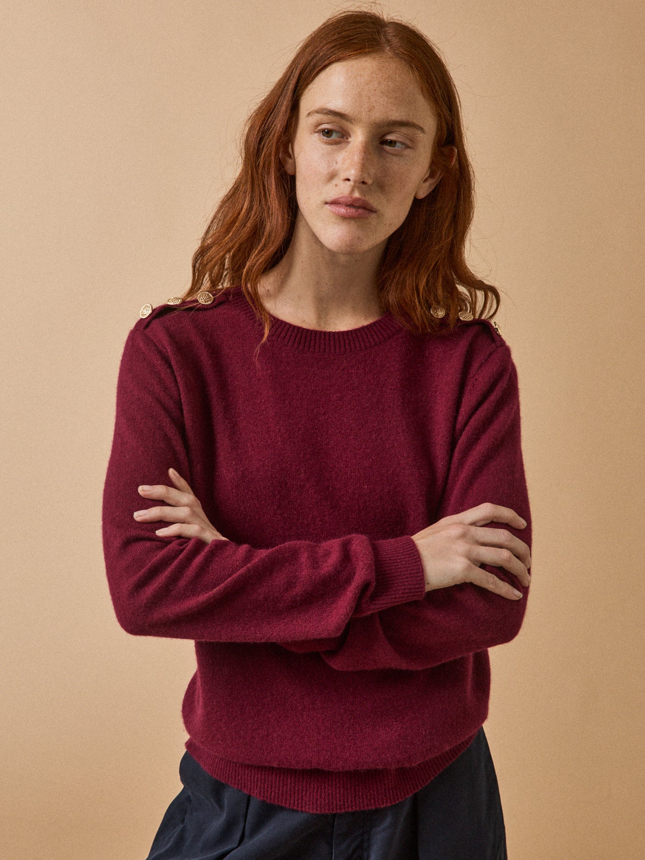 Damenpullover mit Schulterknöpfen - Cashmere-Kollektion
