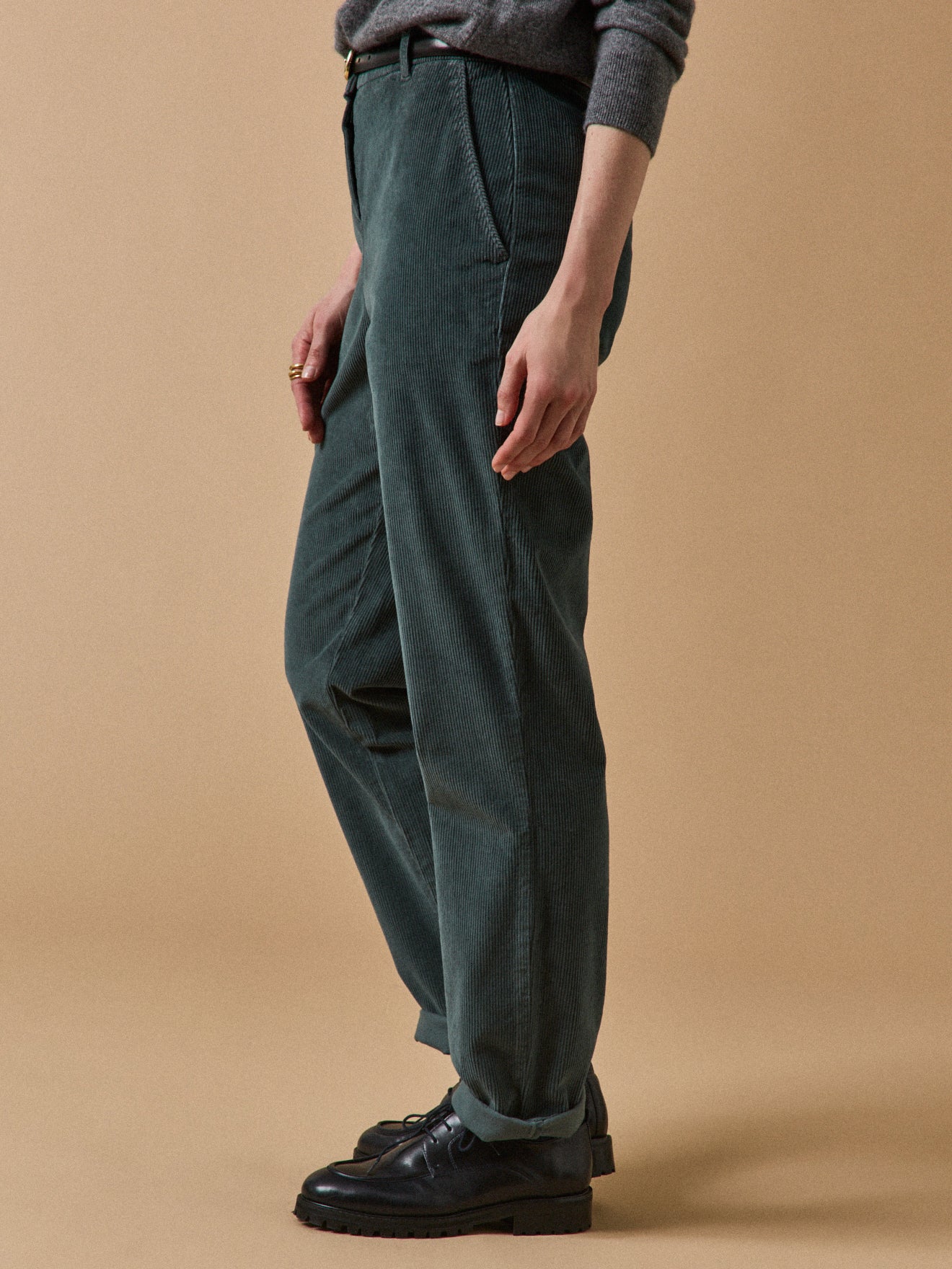Damen-Chinohose Marine aus Velours