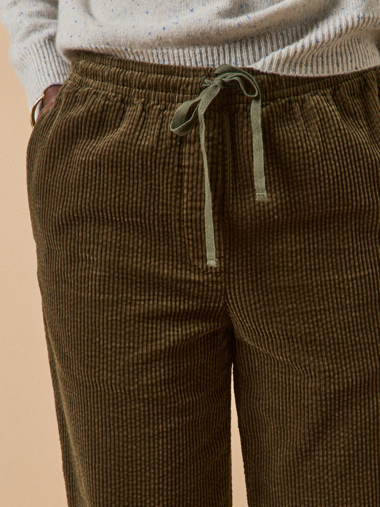 Damenhose Agathe aus strukturiertem Velours