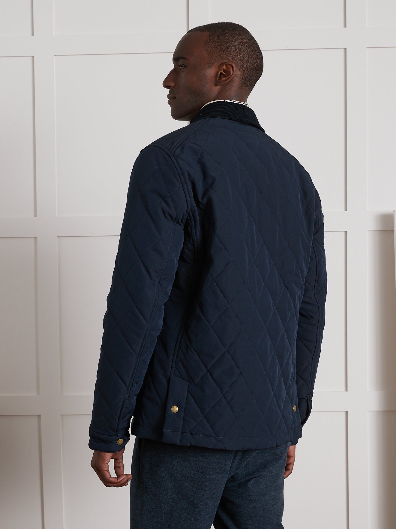 Herren-Steppjacke mit Kragen aus Velours
