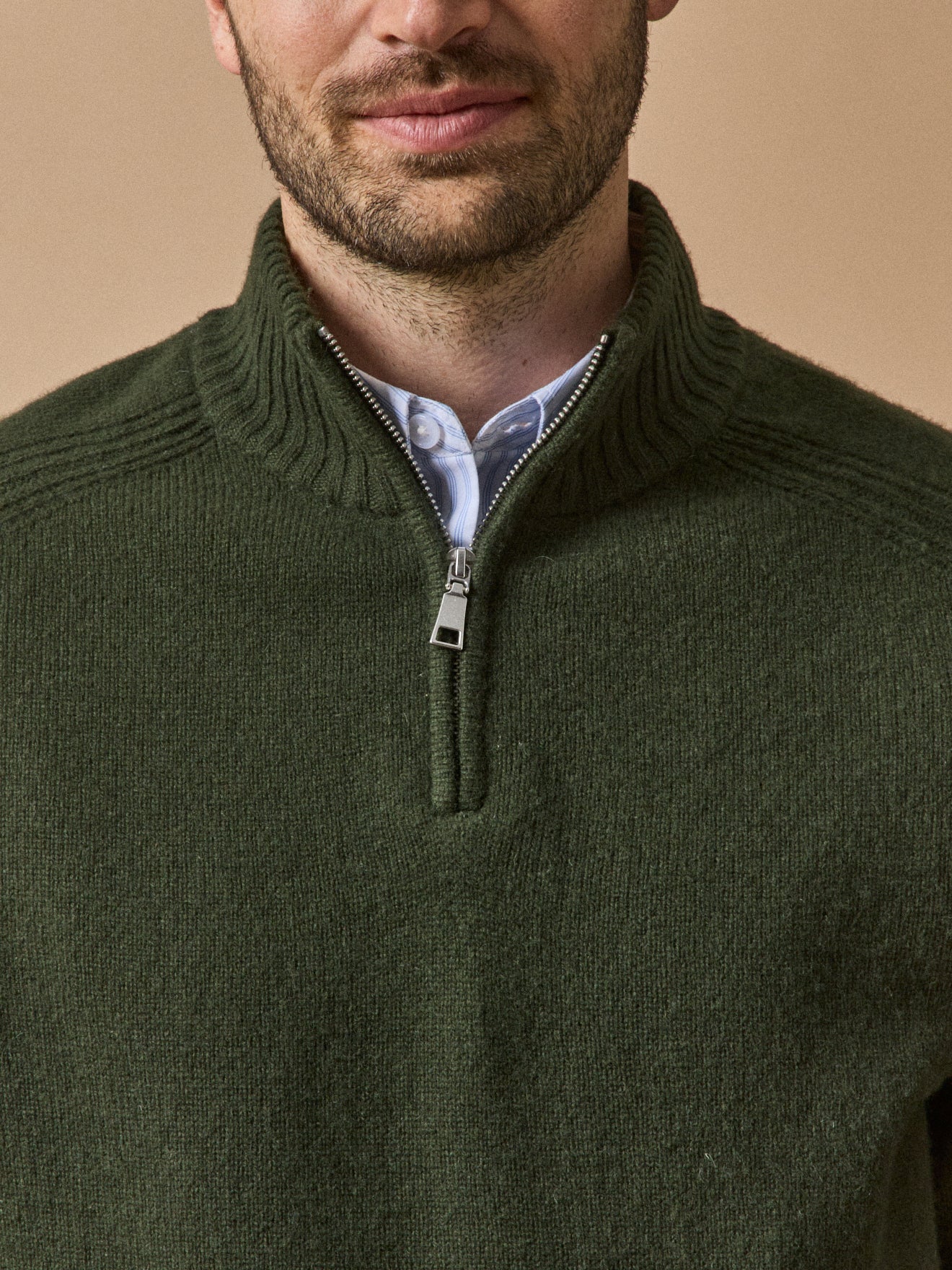 Herren-Pullover mit Stehkragen und Reißverschluss