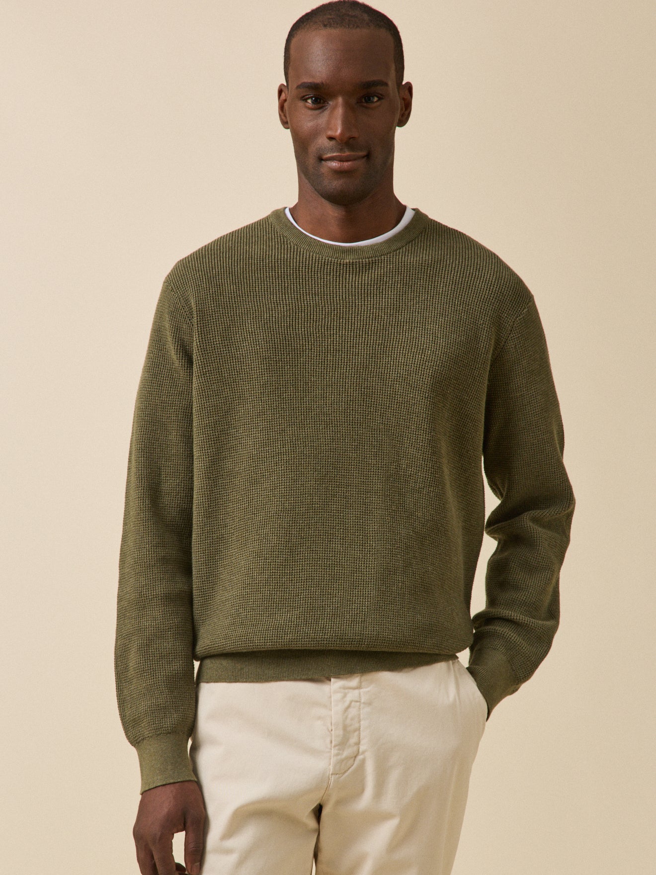 Herrenpullover mit rundem Halsausschnitt