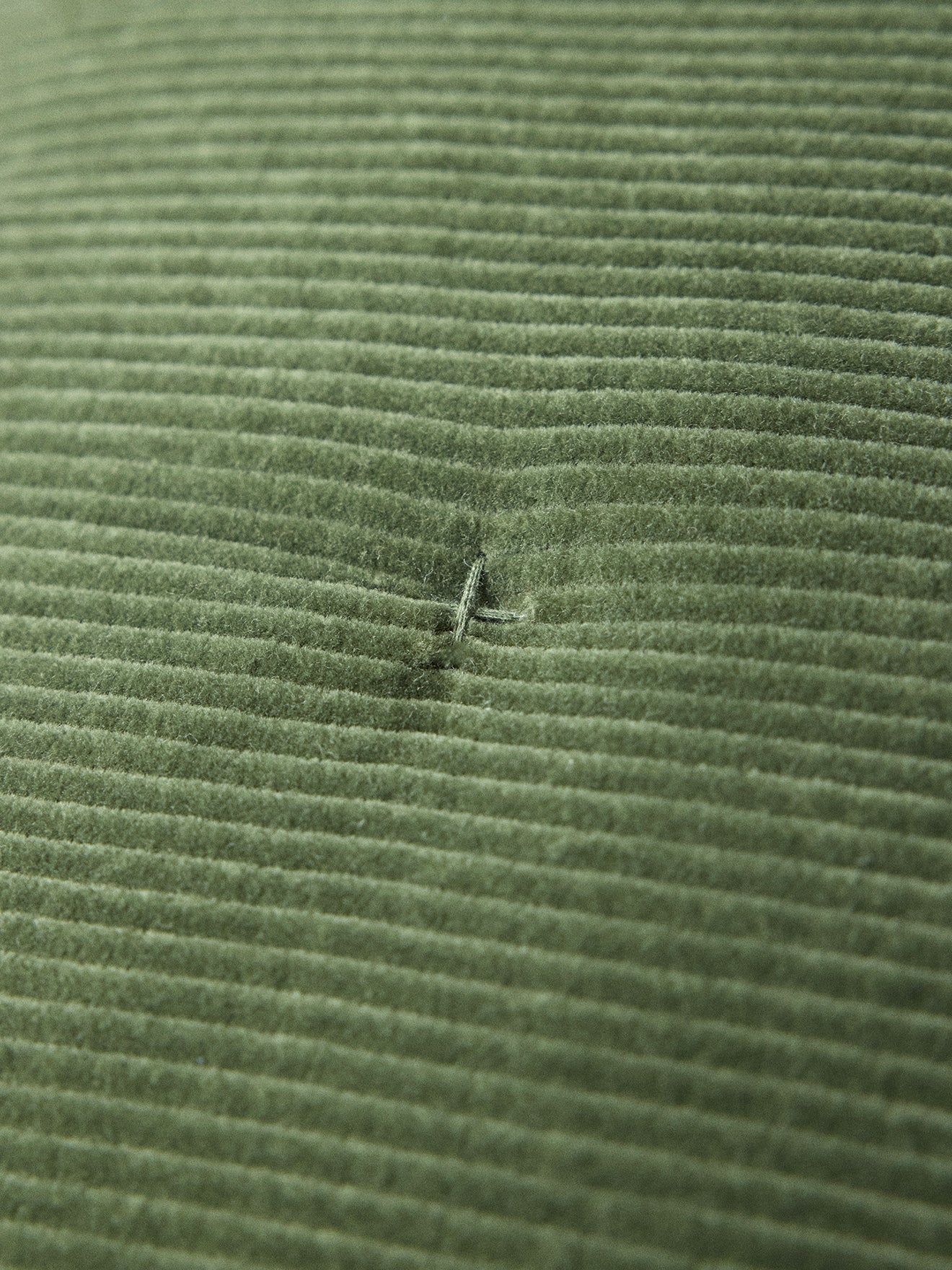 Boutis en velours côtelé: Steppdecke aus Cordstoff