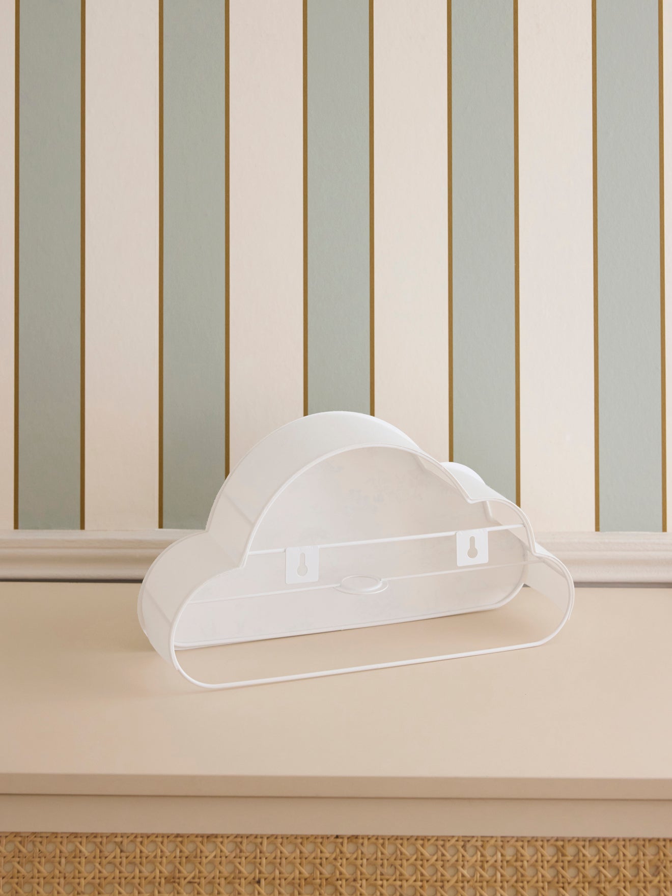 Lampe in Wolkenform mit Blätter-Print