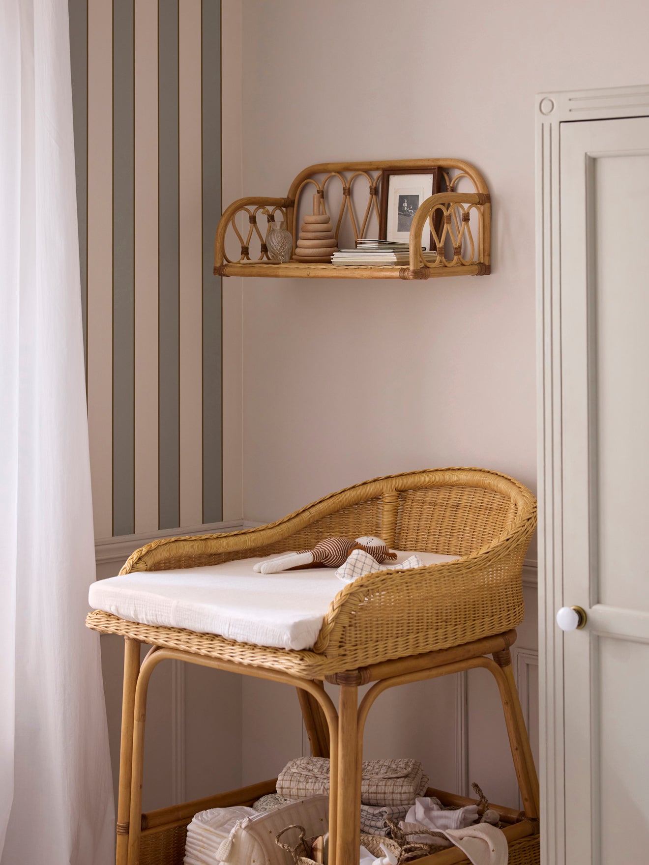 Regal aus Rattan « Lou »