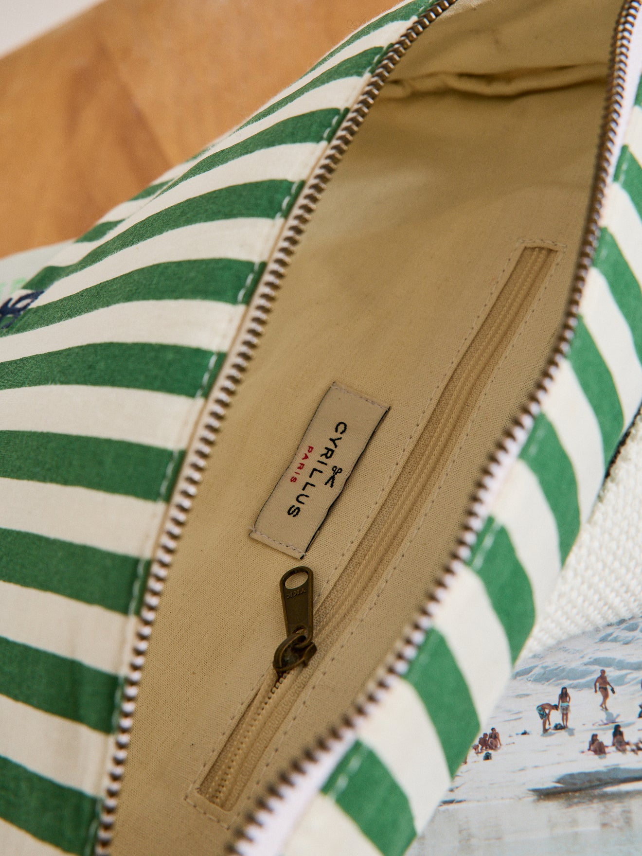 Gestreifte Damen-Gürteltasche