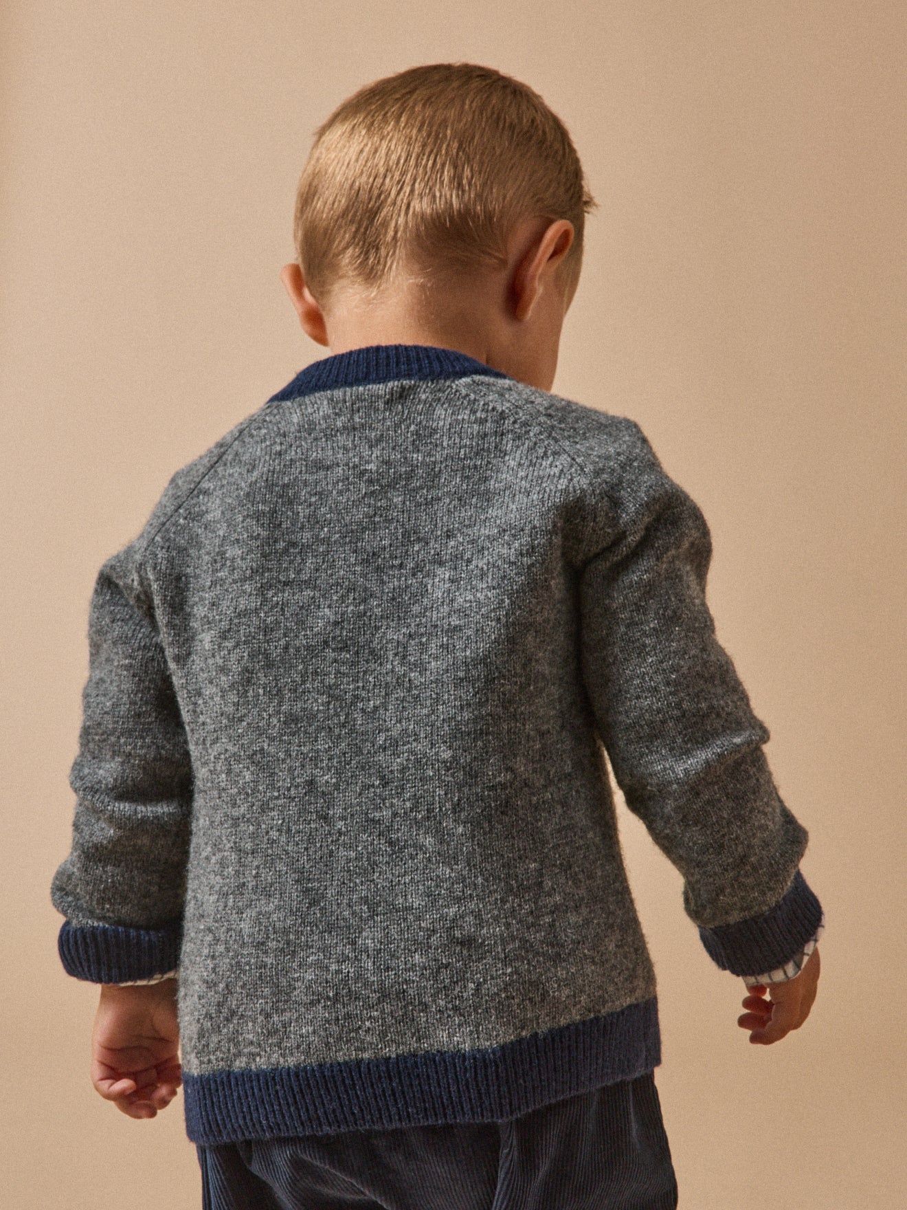 Baby-Pullover aus Wolle