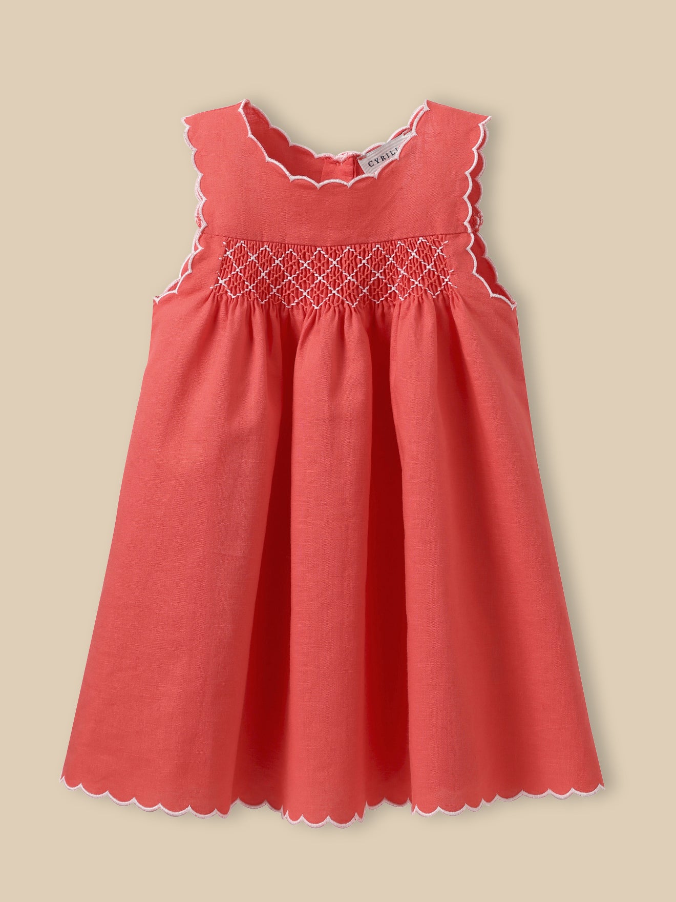 Babykleid aus Leinen und Baumwolle