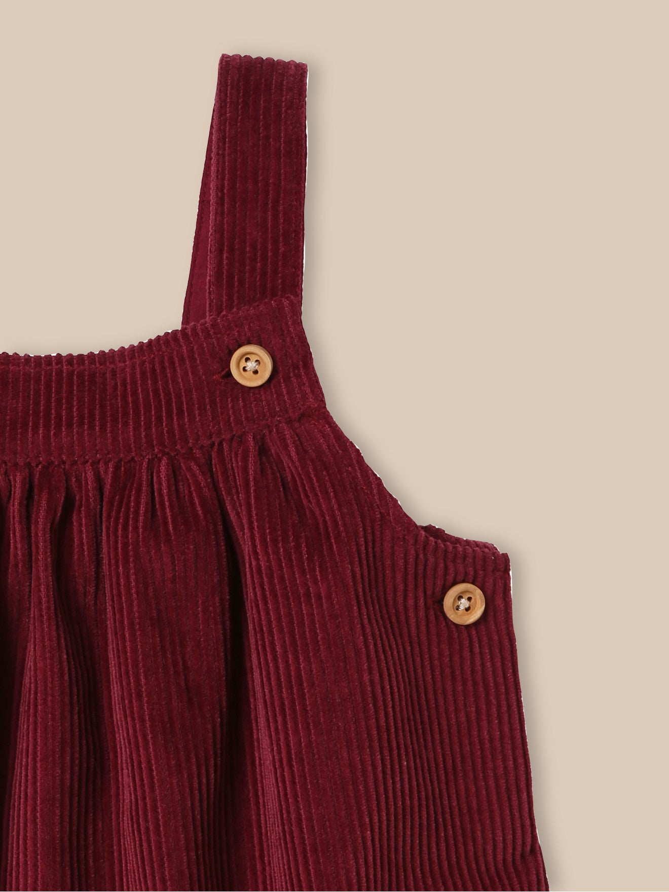 Baby-Latzkleid aus Breitcord