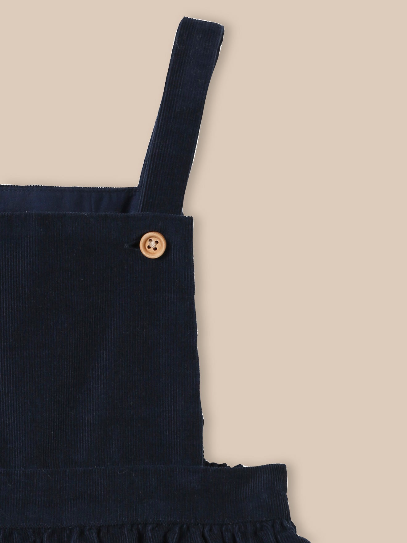 Baby-Latzkleid aus Cord