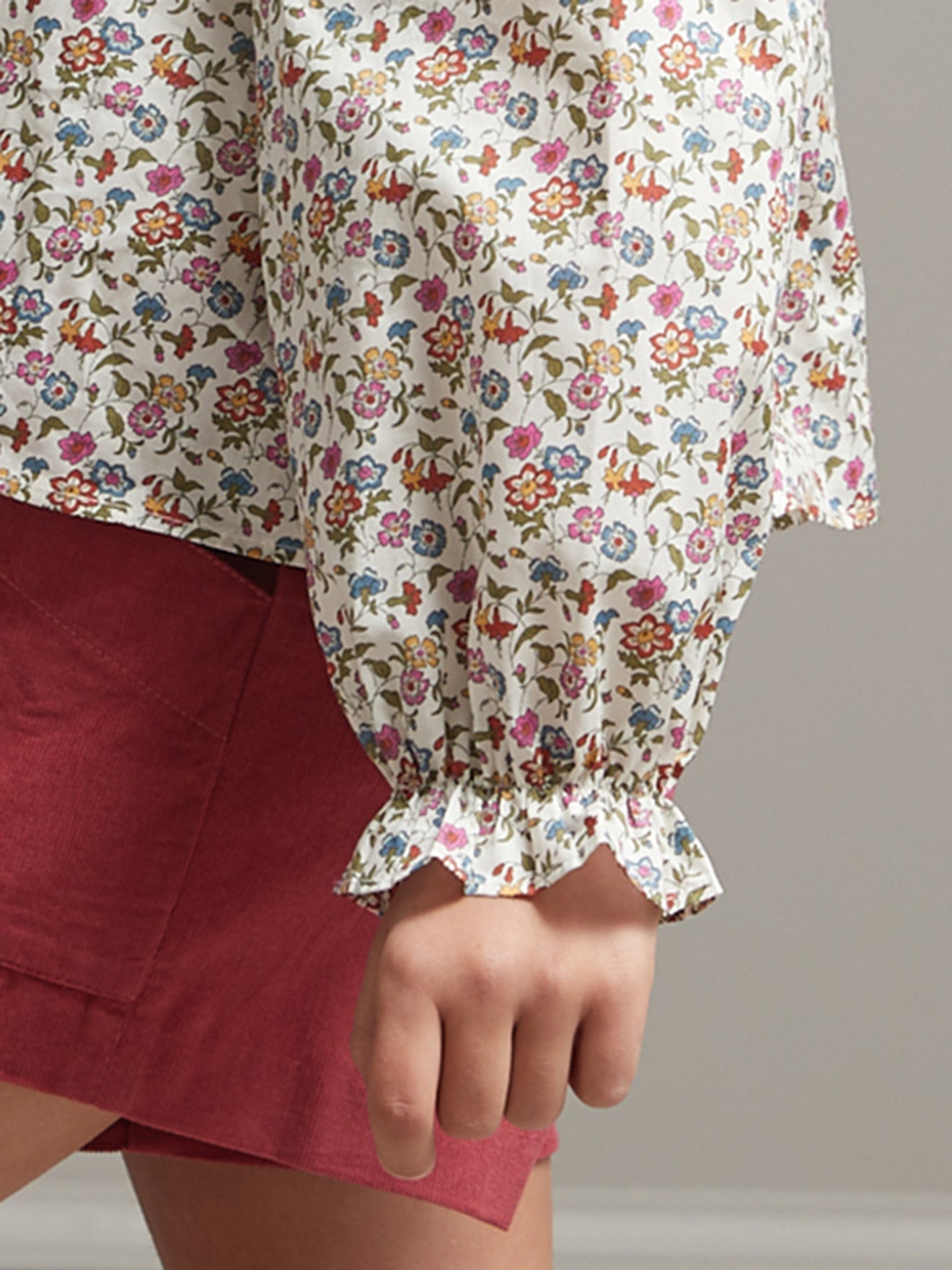 Mädchenbluse aus Liberty®-Stoff « Aisha »