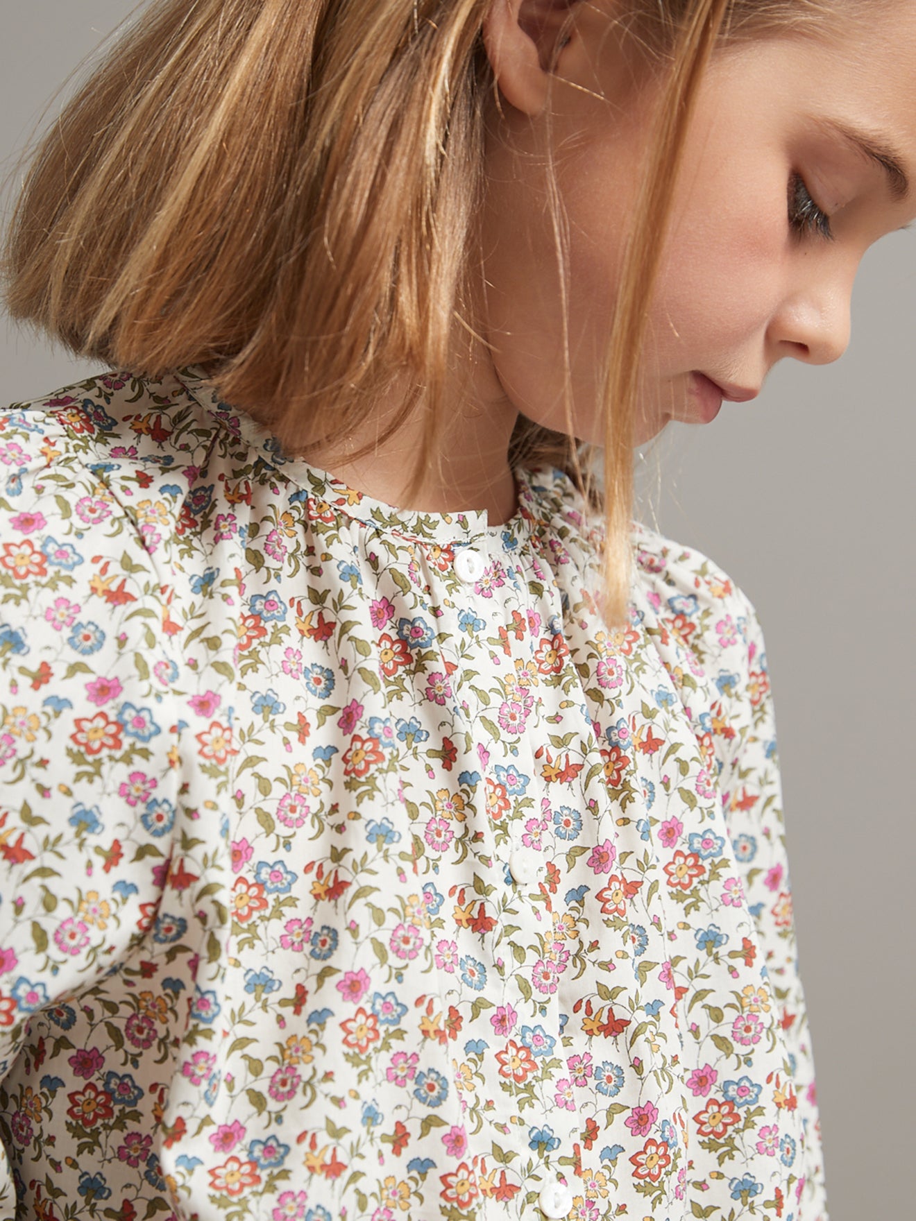 Mädchenbluse aus Liberty®-Stoff « Aisha »