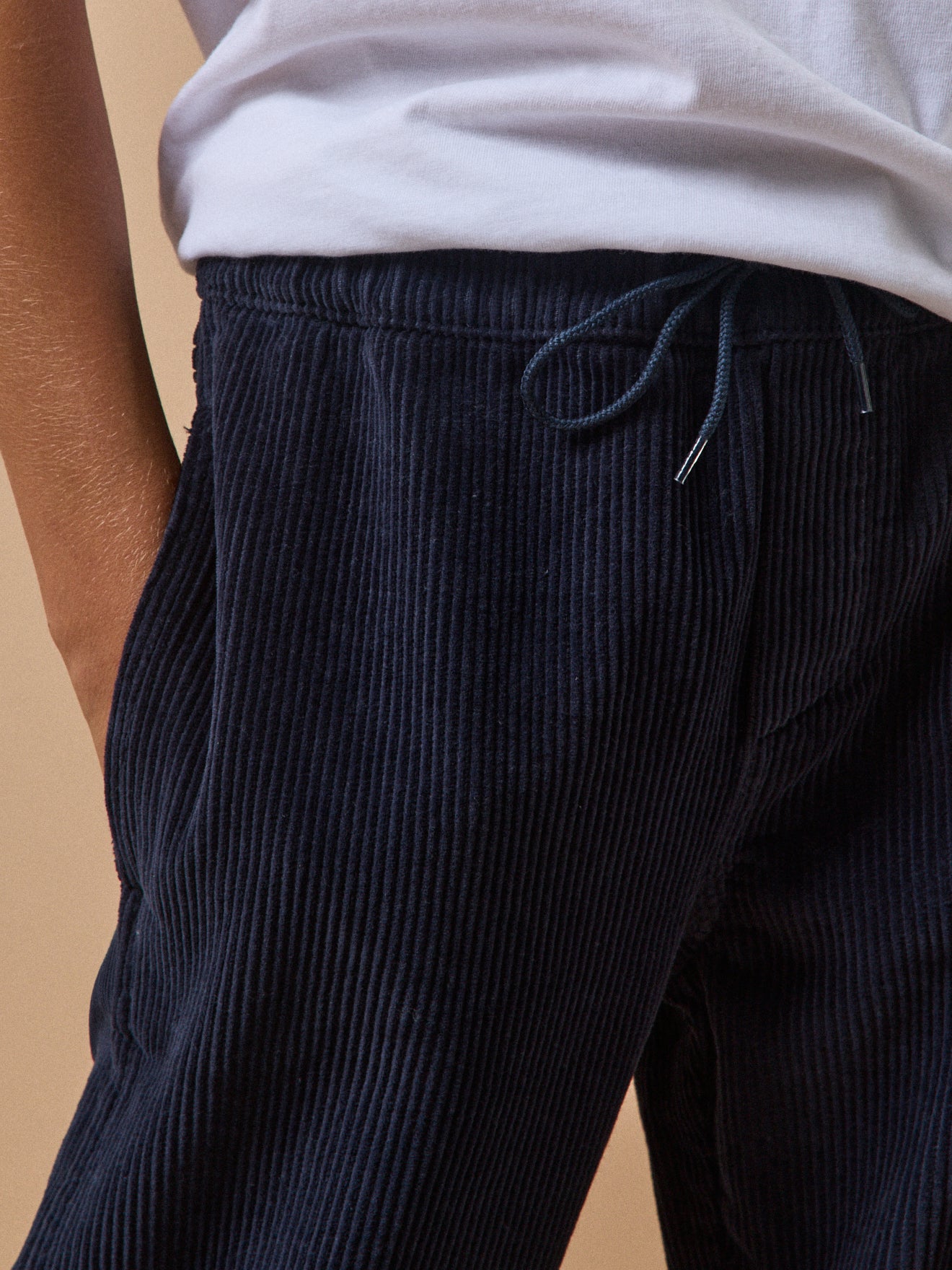 Jungenhose aus Cordsamt, lockerer Schnitt