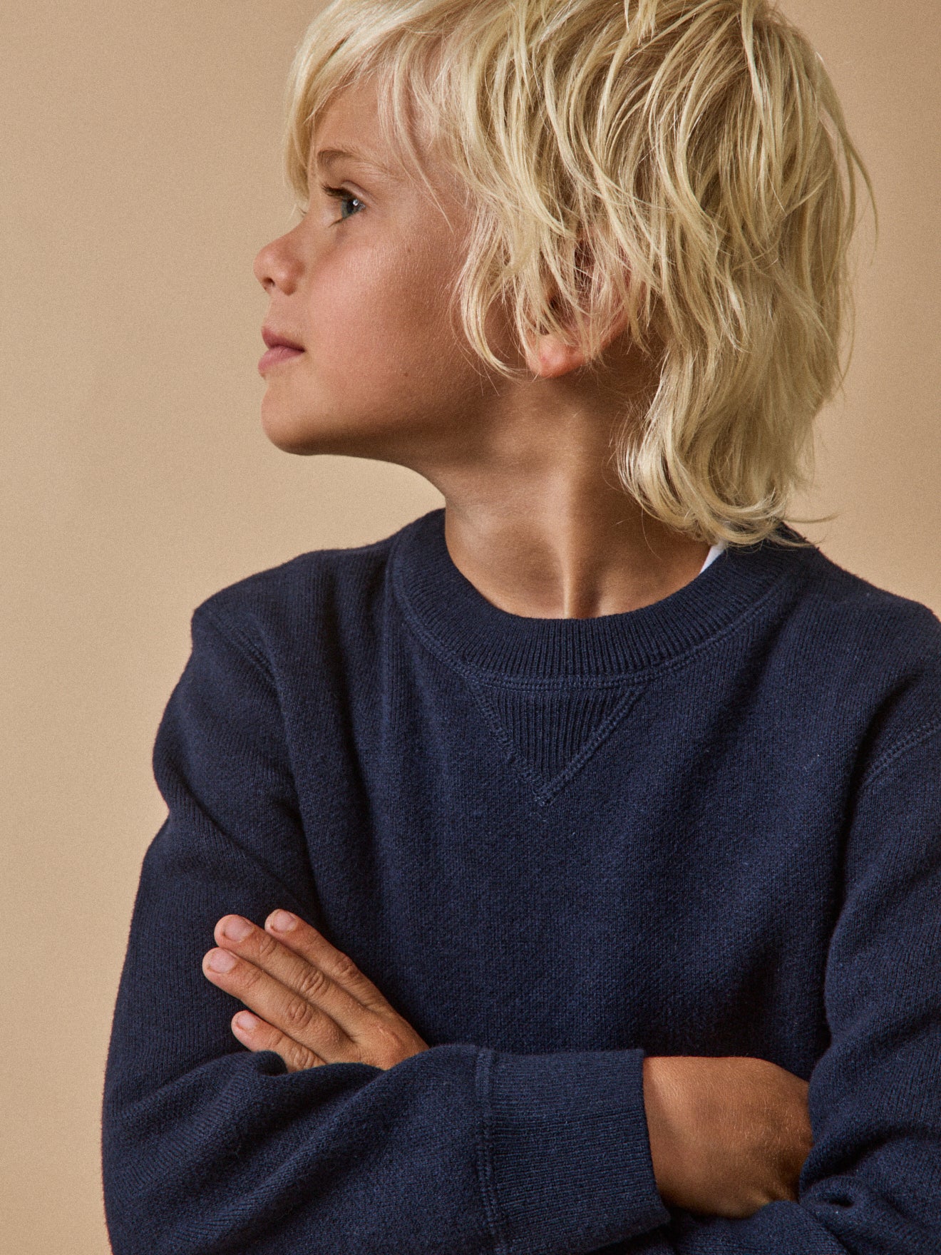 Jungenpullover im Sweatshirt-Stil