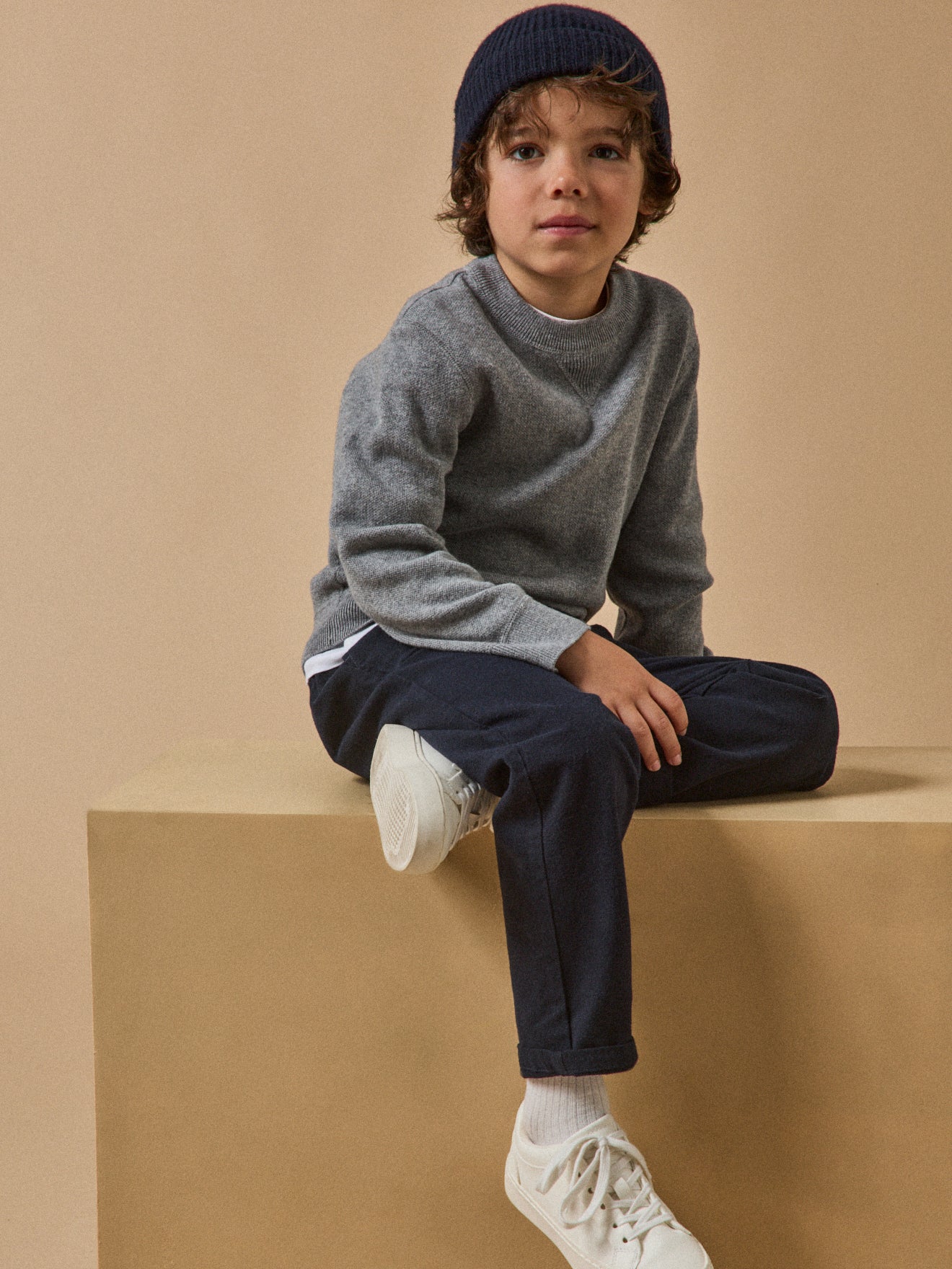 Jungenpullover im Sweatshirt-Stil