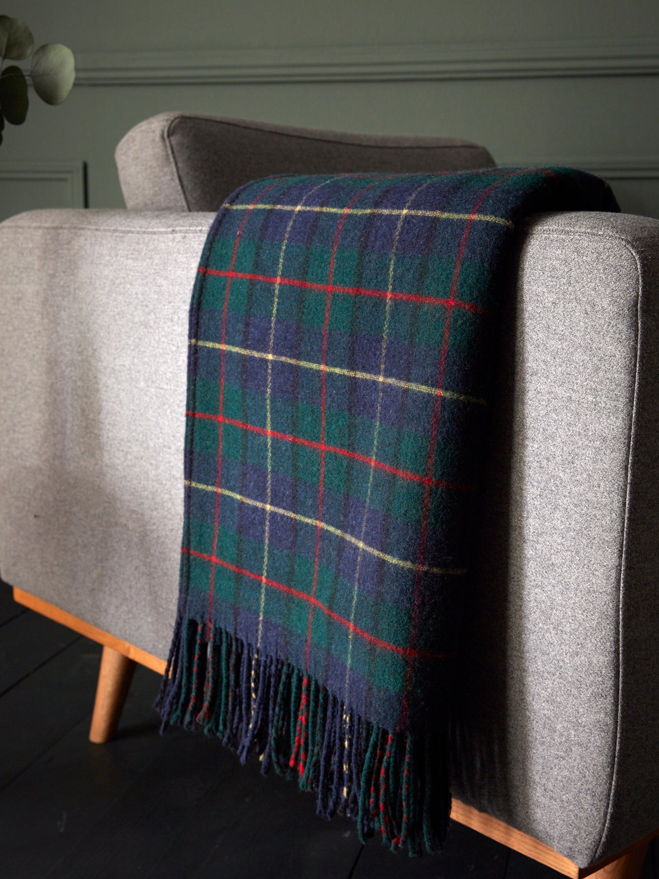 Kariertes Plaid mit Wollanteil