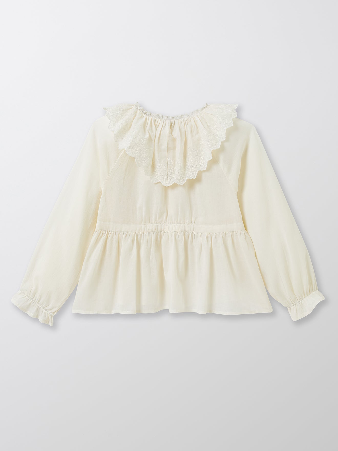 Mädchenhemd, Trousseau