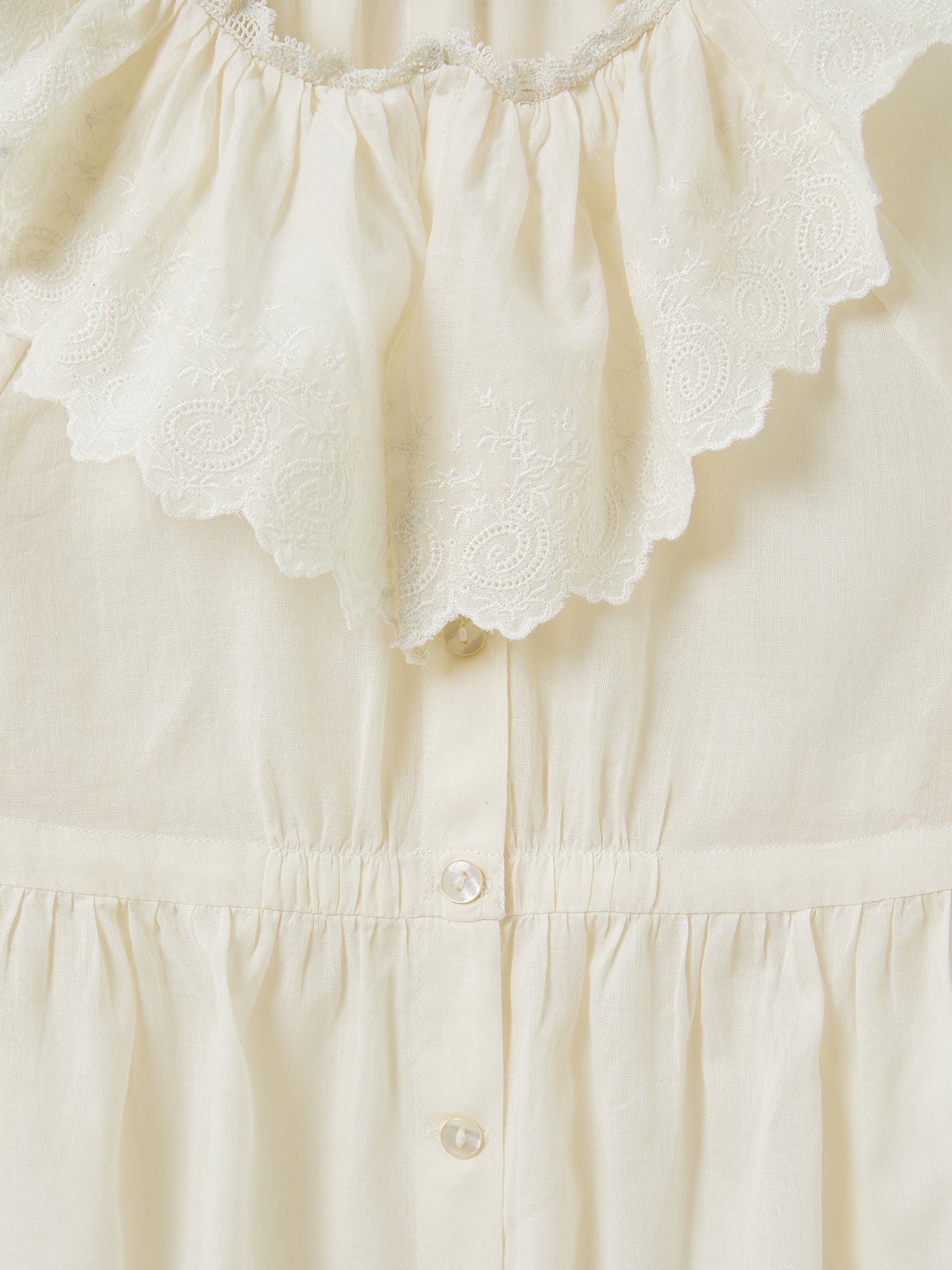 Mädchenhemd, Trousseau