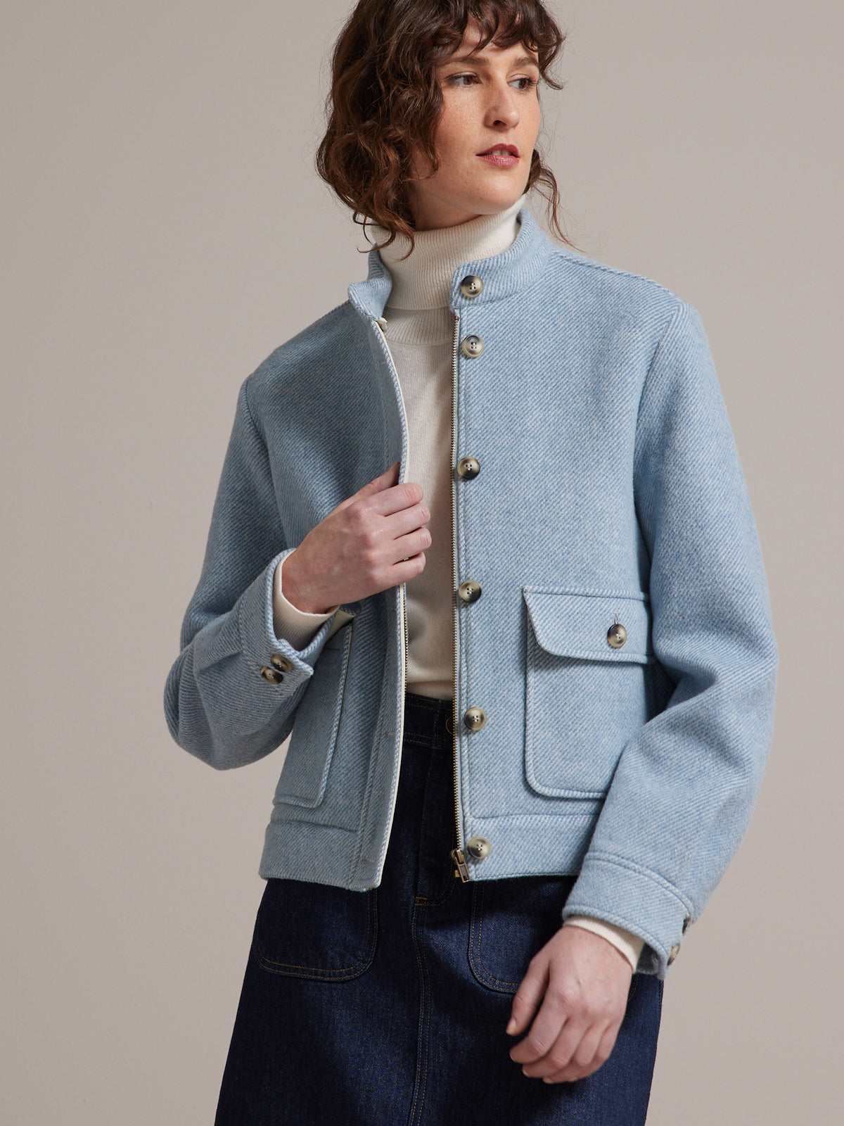 Zweiseitige Damenjacke mit Wolltuch