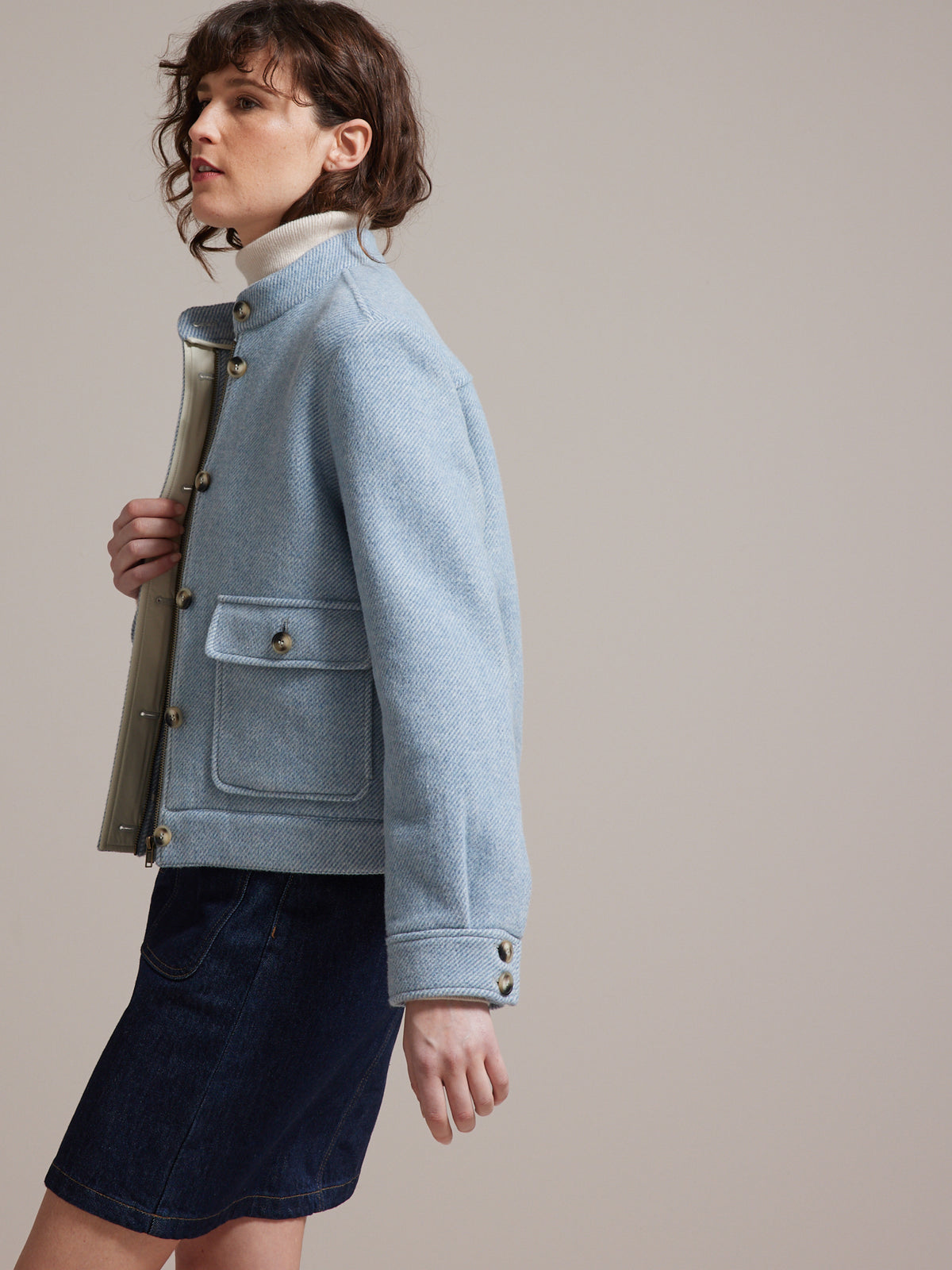 Zweiseitige Damenjacke mit Wolltuch