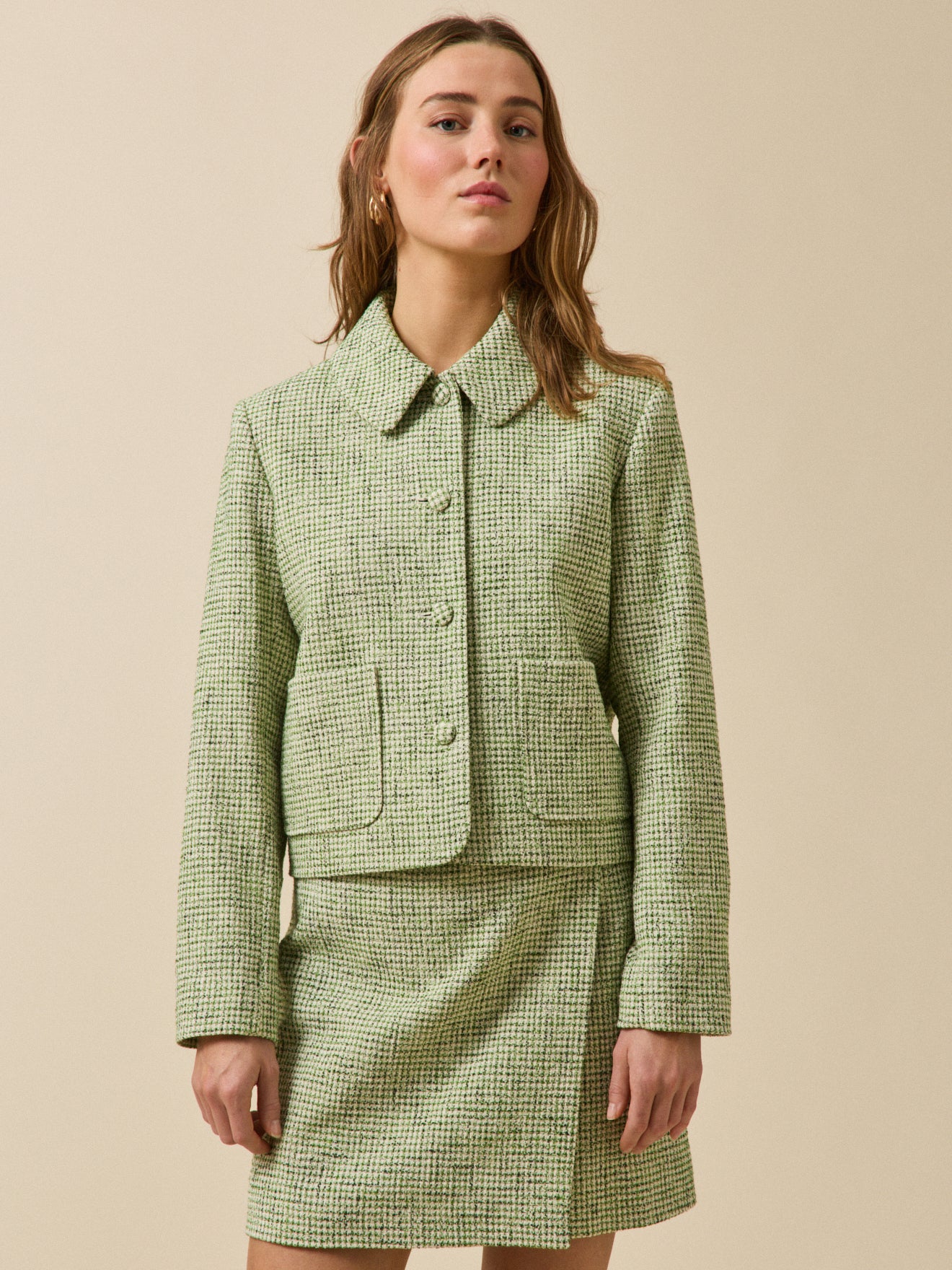 Damenjacke aus kariertem Tweed