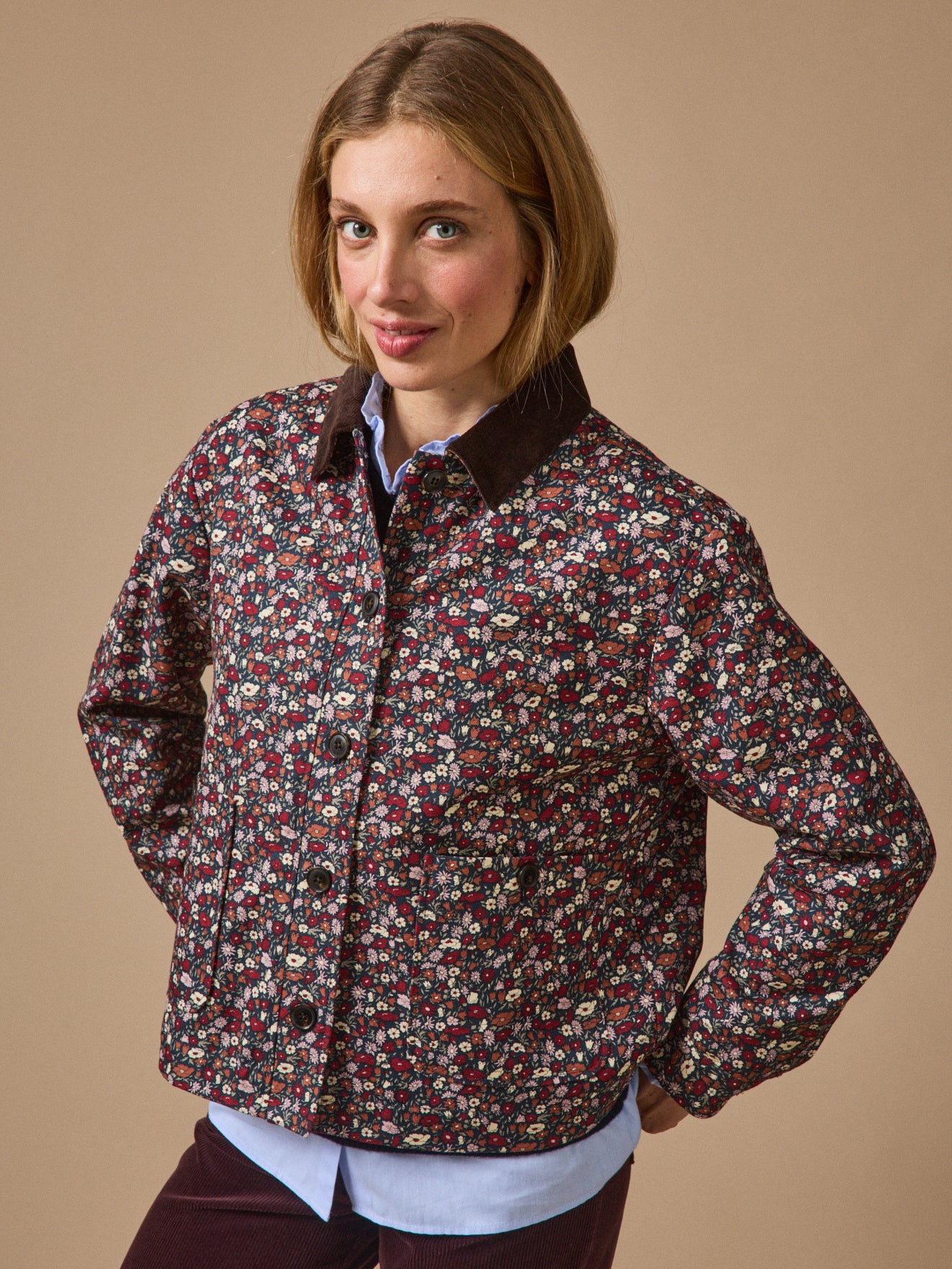 Damenjacke aus Liberty-Stoff Petal and Daisy