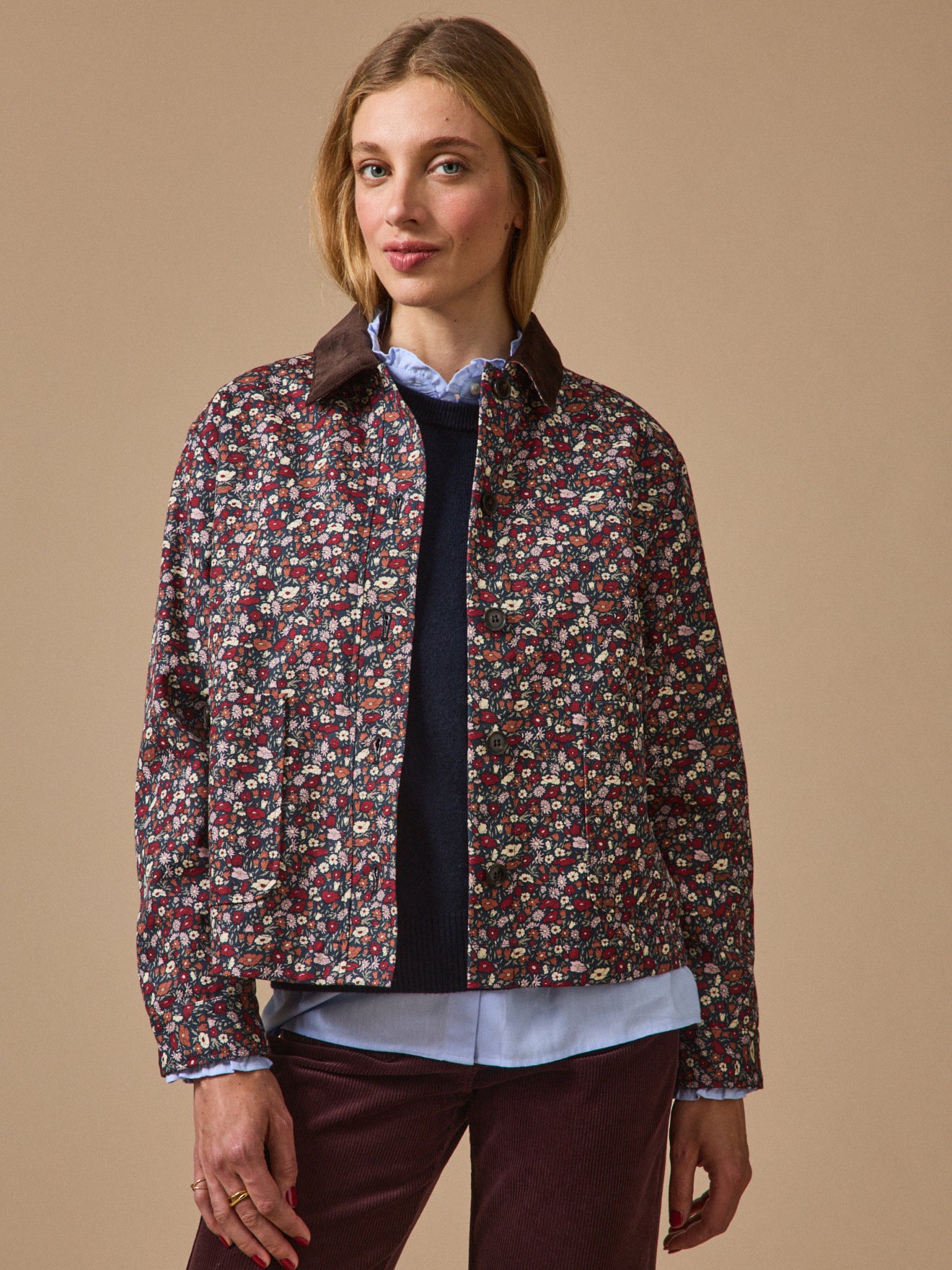 Damenjacke aus Liberty-Stoff Petal and Daisy