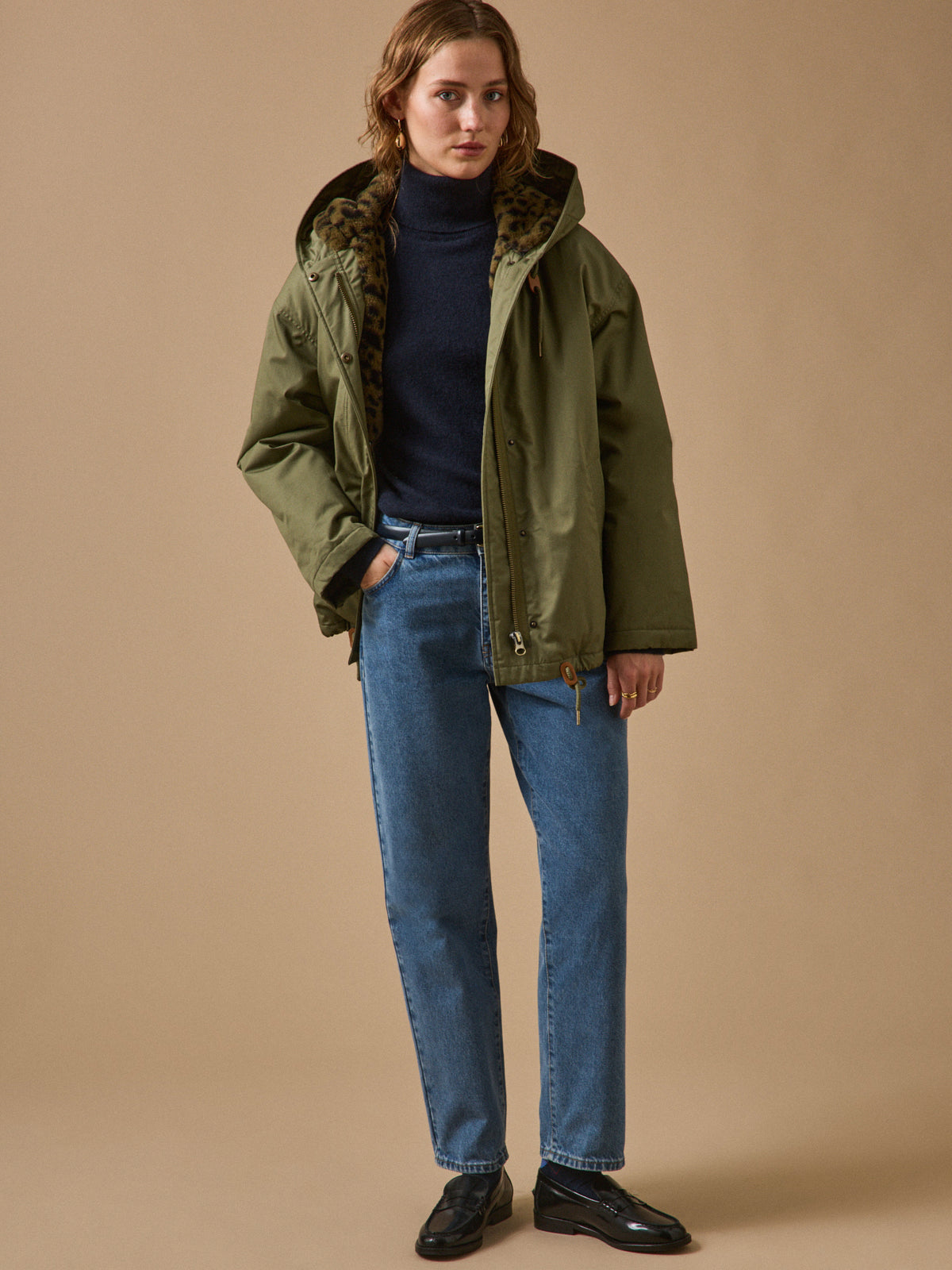 Kurzer Damen-Parka mit Webpelz-Futter