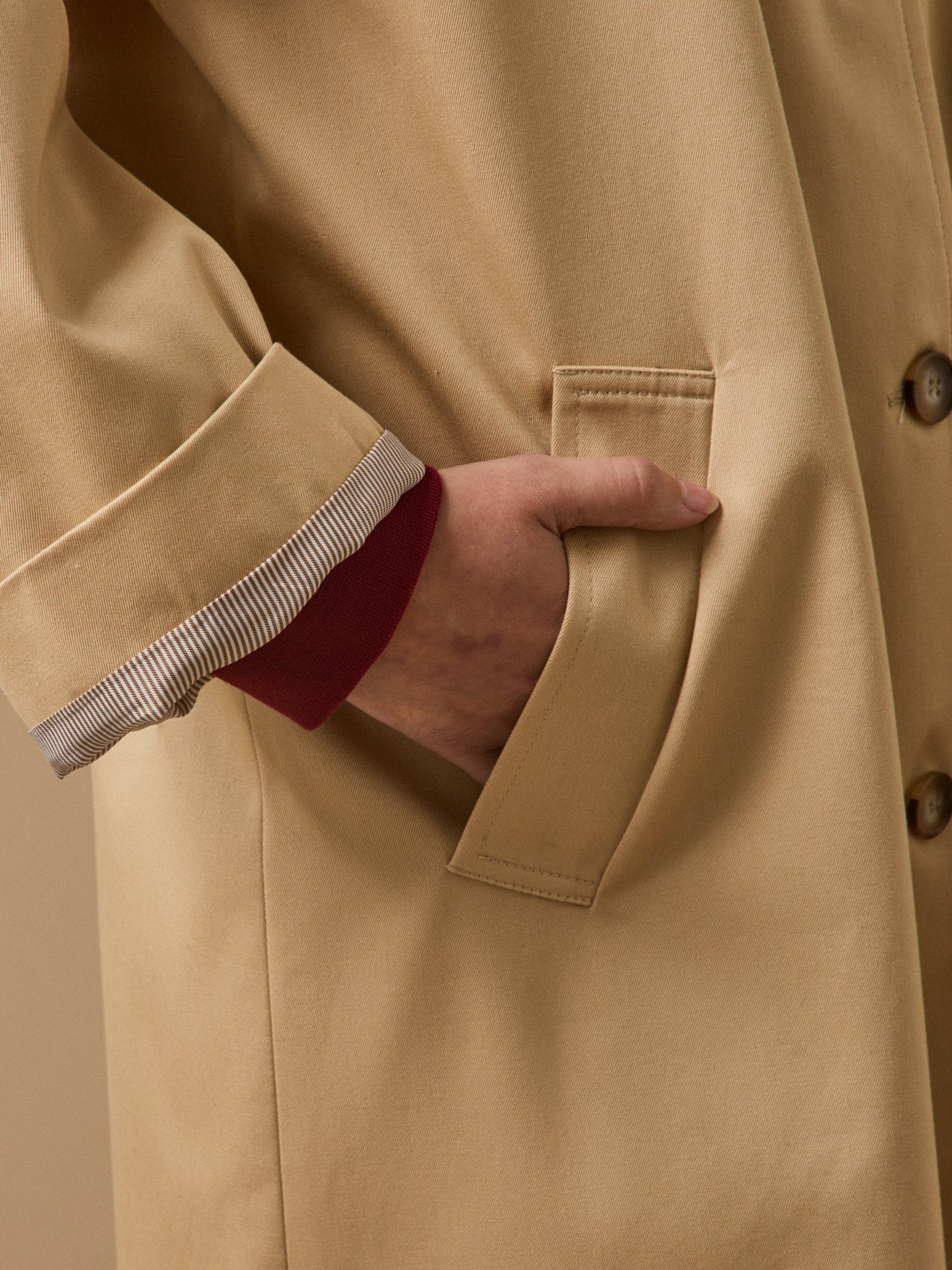 Langer Damen-Trenchcoat aus Bio-Baumwolle