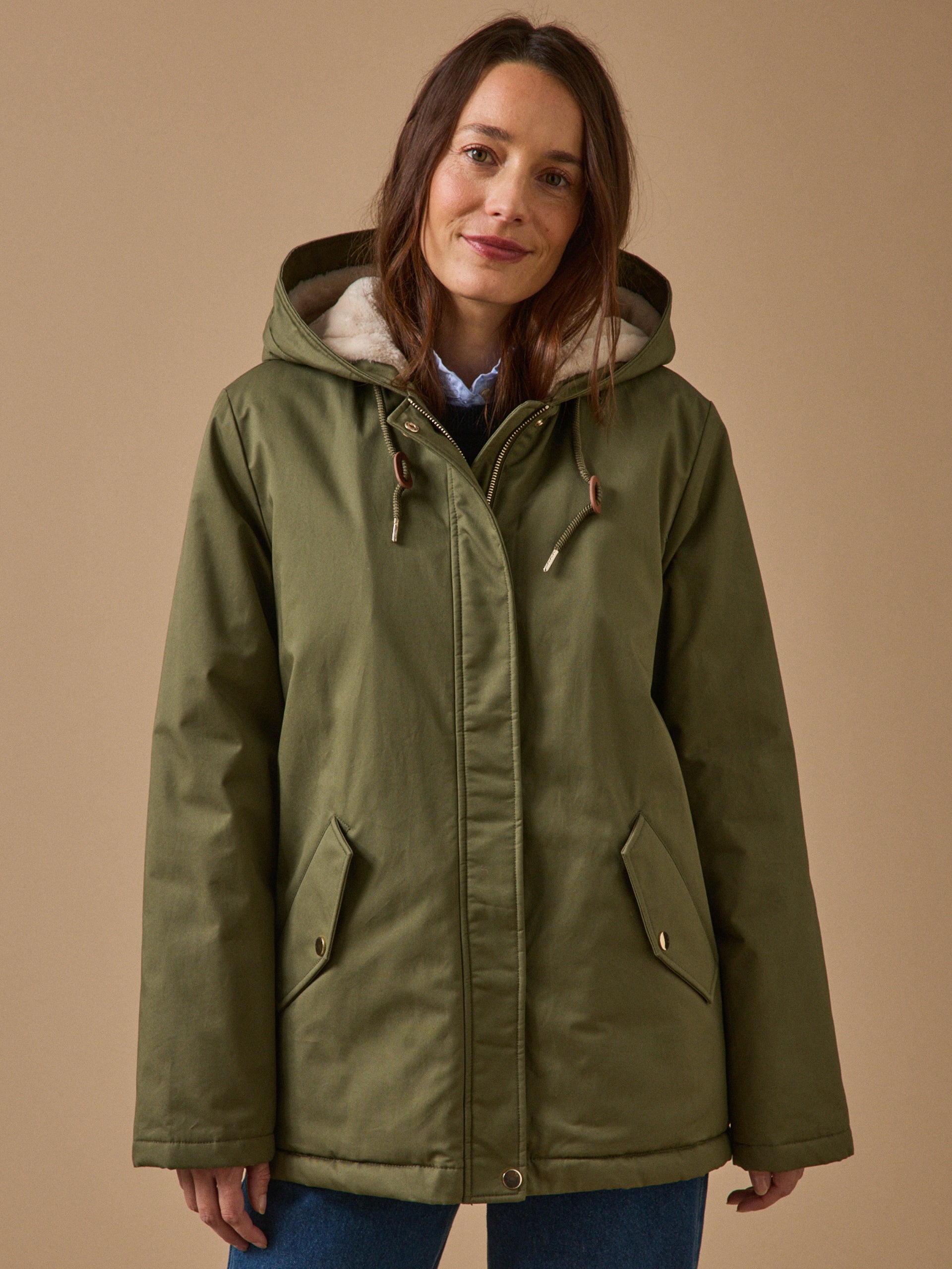 Kurzer Damen-Parka mit Futter aus Webpelz