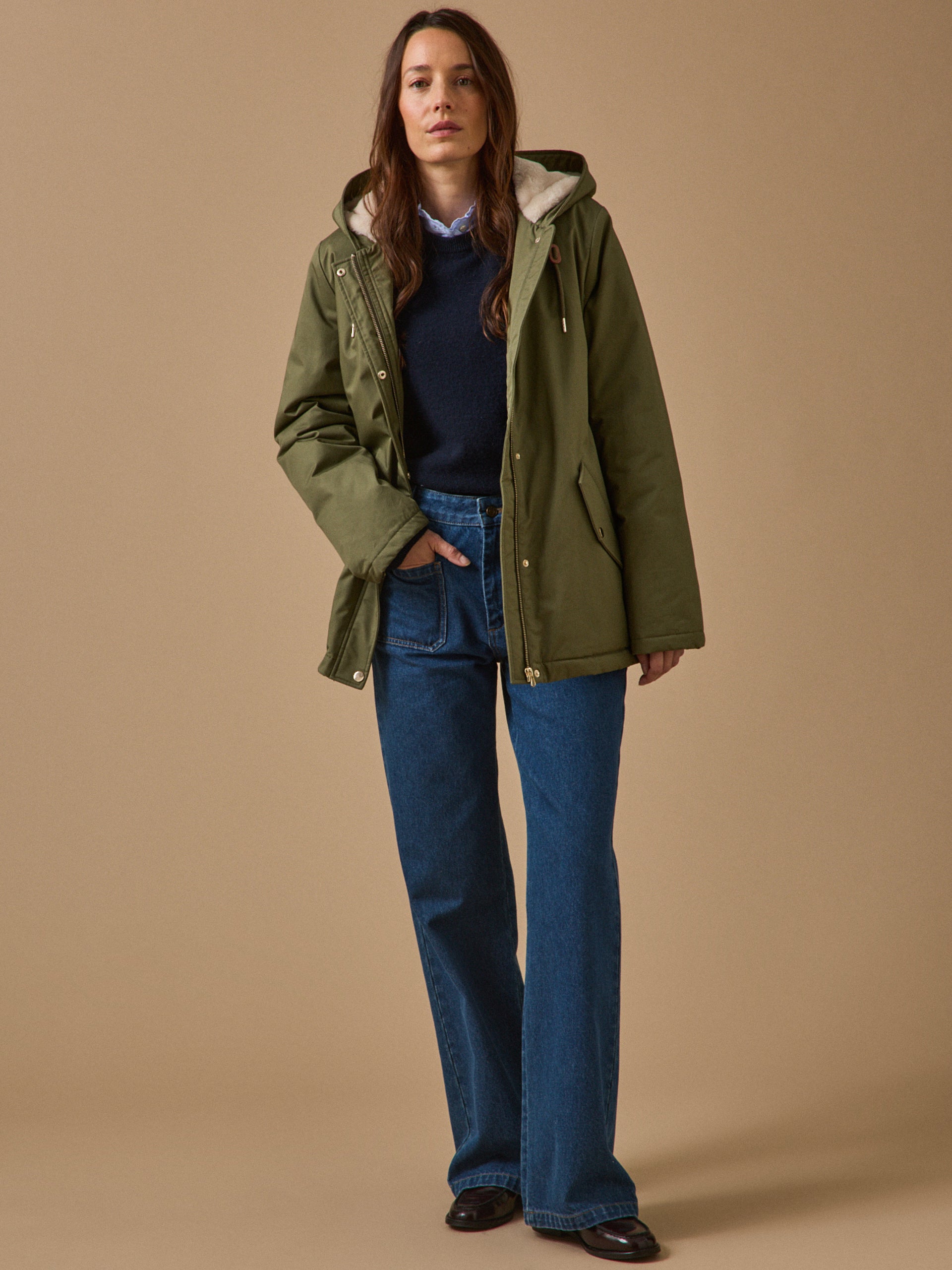 Kurzer Damen-Parka mit Futter aus Webpelz