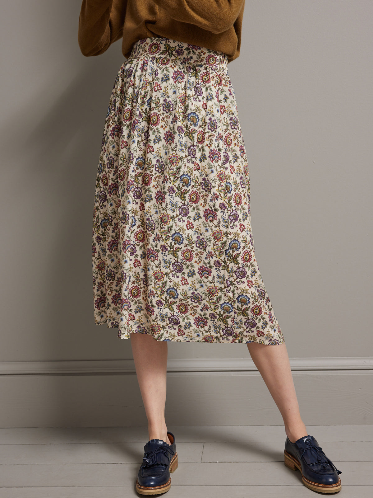 Halblanger Damenrock aus Liberty-Stoff Chintz Tree