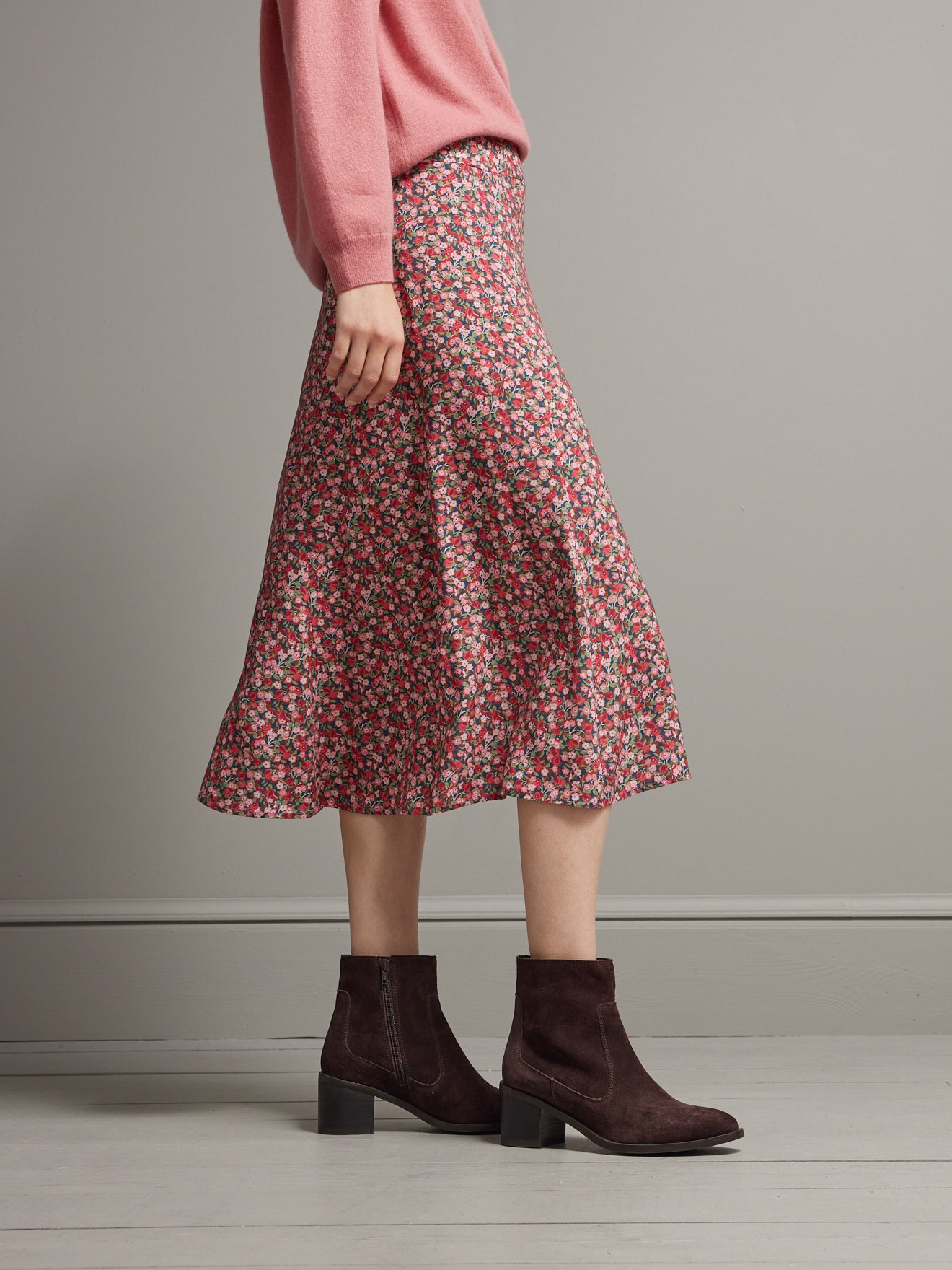 Halblanger Damenrock aus Liberty-Stoff - Limited Collection