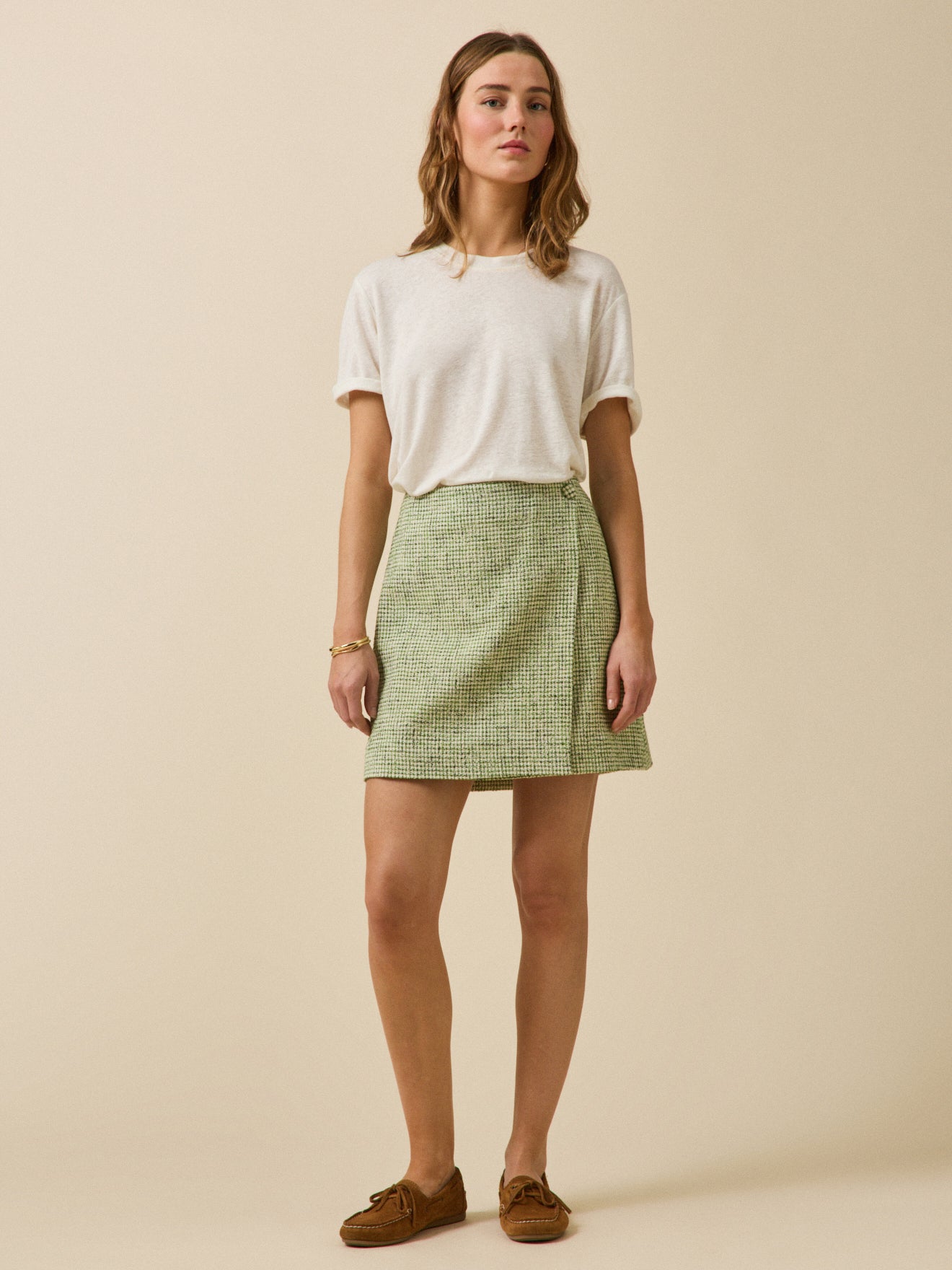 Kurzer Damen-Wickelrock aus kariertem Tweed