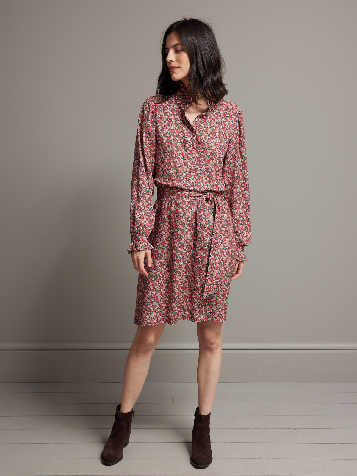 Damenkleid mit Rüschenkragen aus Liberty-Stoff - Limited Collection