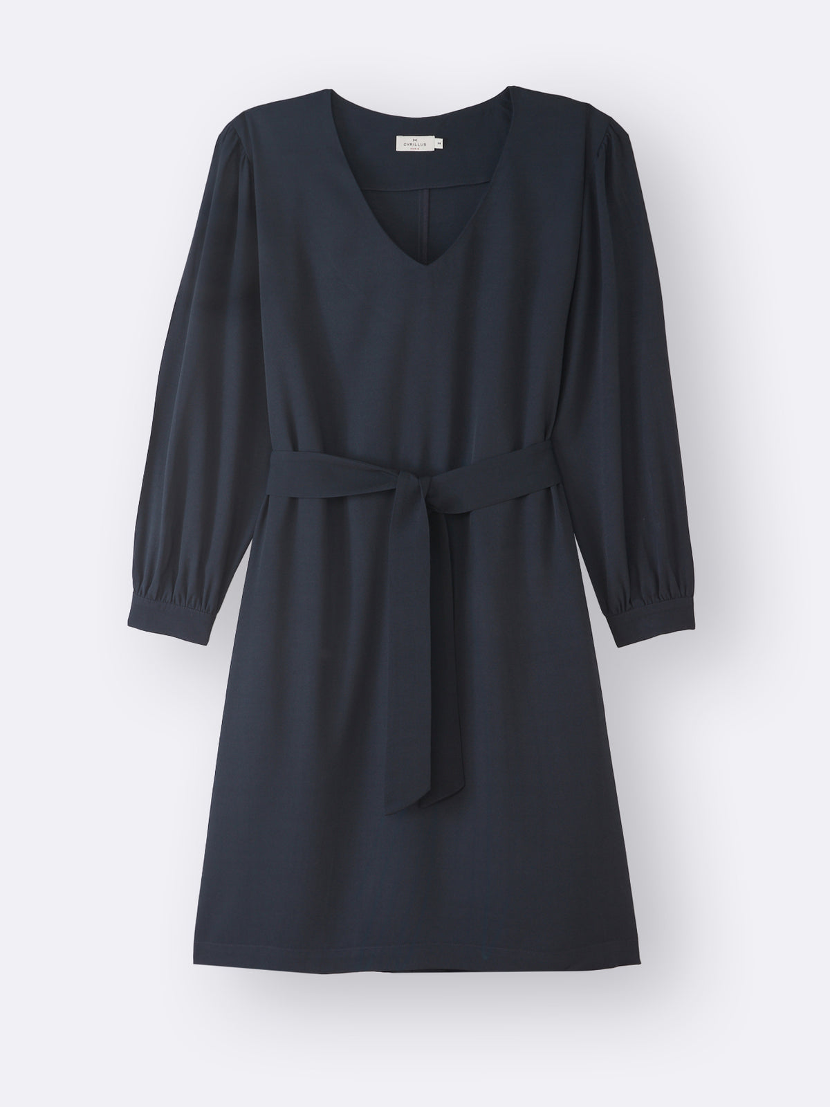 Kurzes Damenkleid aus einfarbigem Crêpe