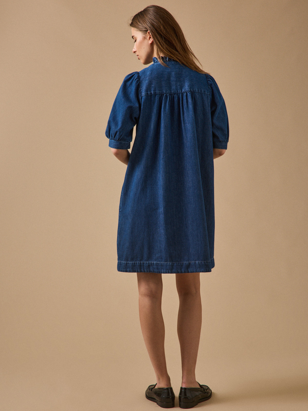 Kurzes Damenkleid aus Denim Baumwolle