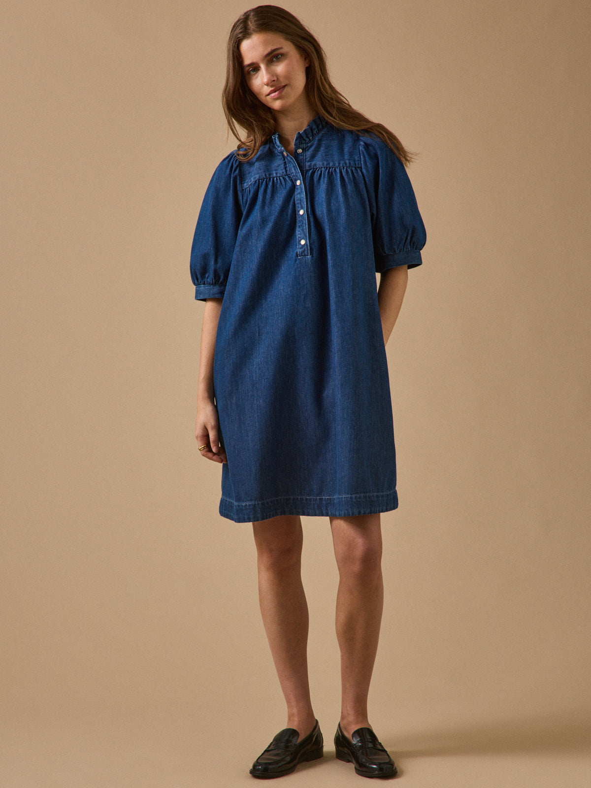 Kurzes Damenkleid aus Denim Baumwolle