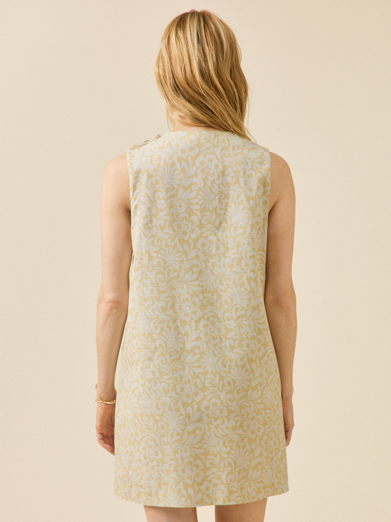 Damenkleid mit Tapeten-Print