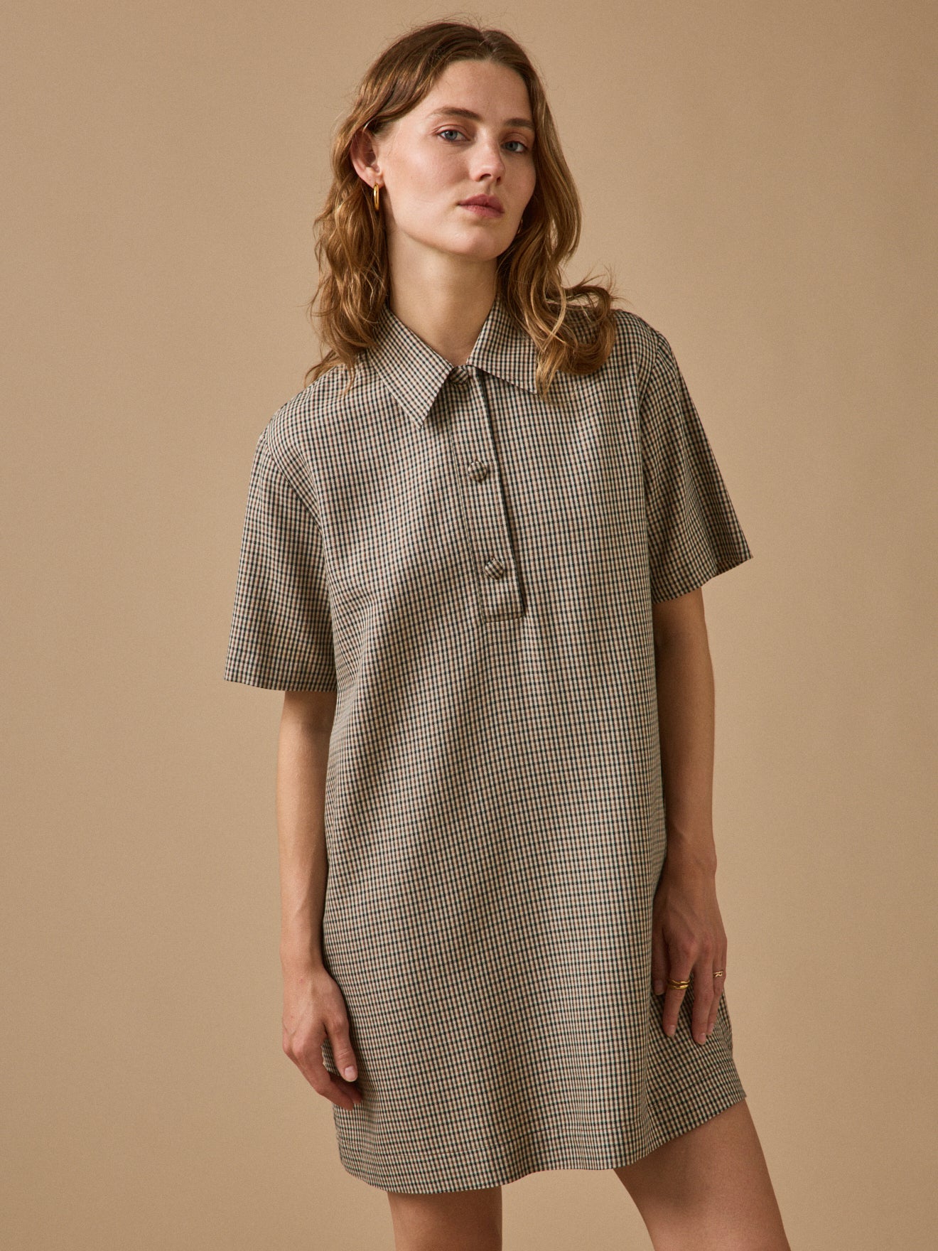 Damen-Hemdkleid mit kleinen Karos