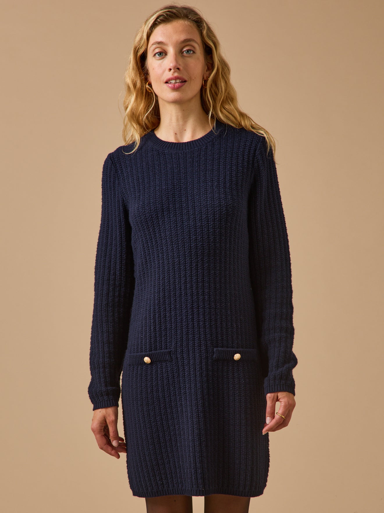 Kurzes Damen-Strickkleid aus RWS*-Wolle