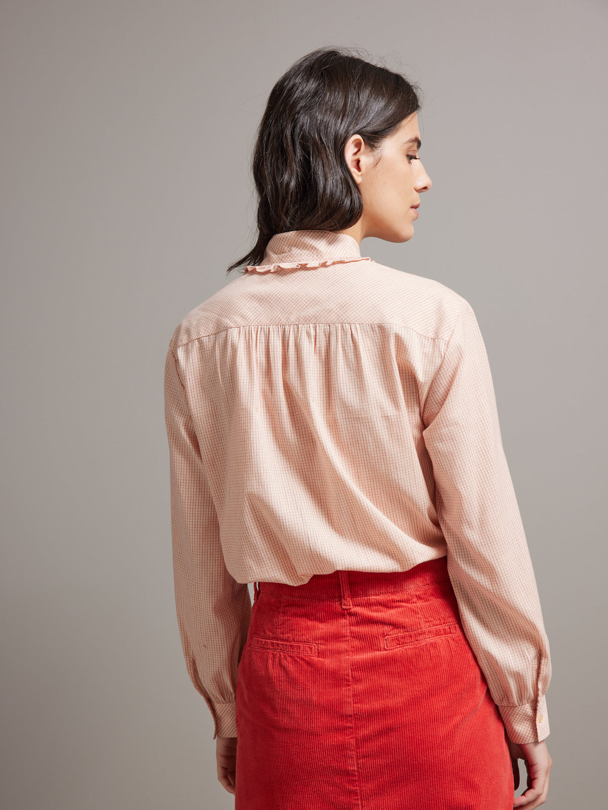 Karierte Damen-Hemdbluse mit Stehkragen
