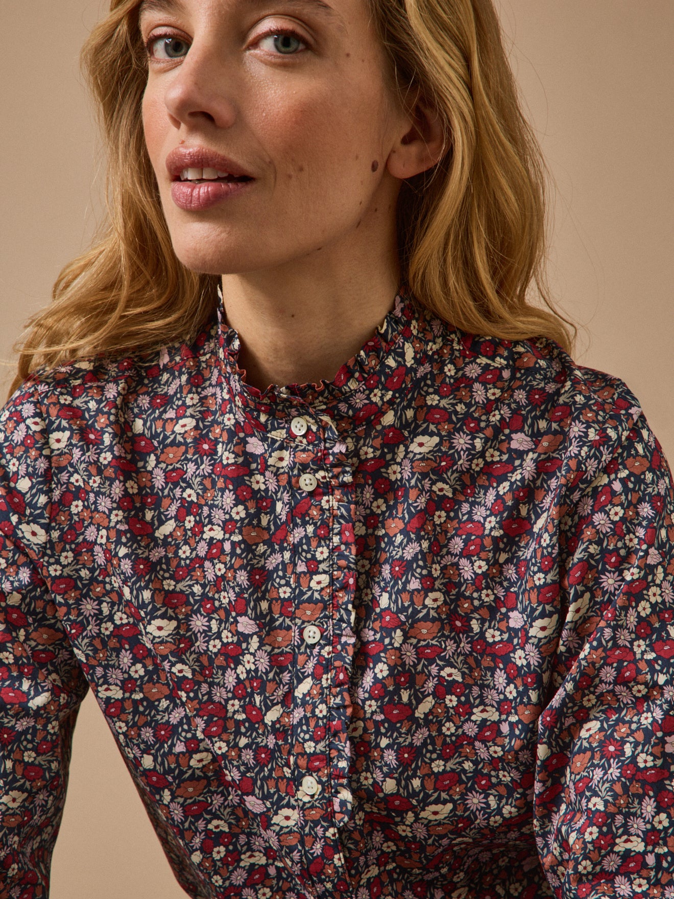 Damenbluse aus Liberty-Stoff – Modell Émilie