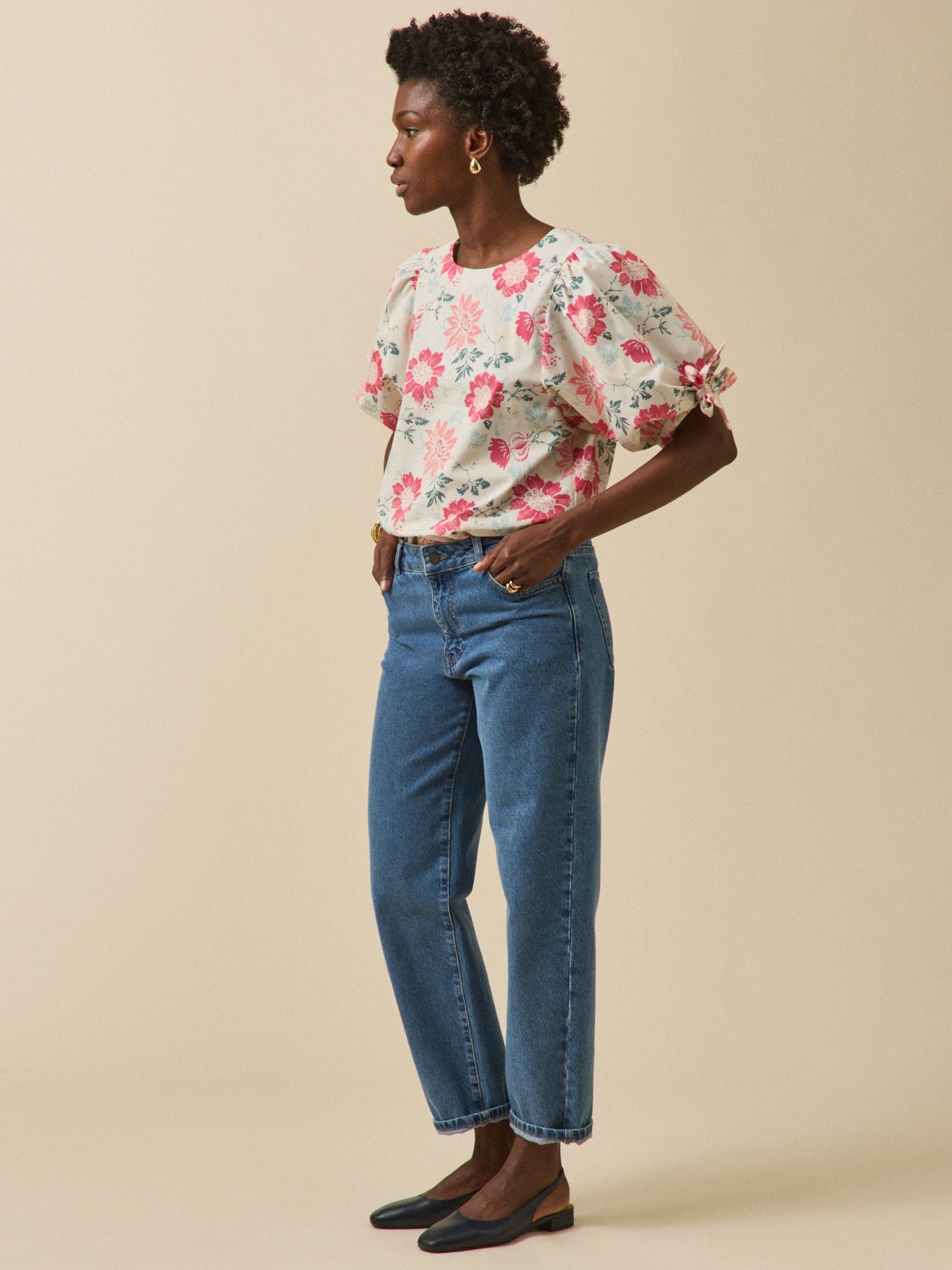 Festliches Damentop mit Rosalia-Print