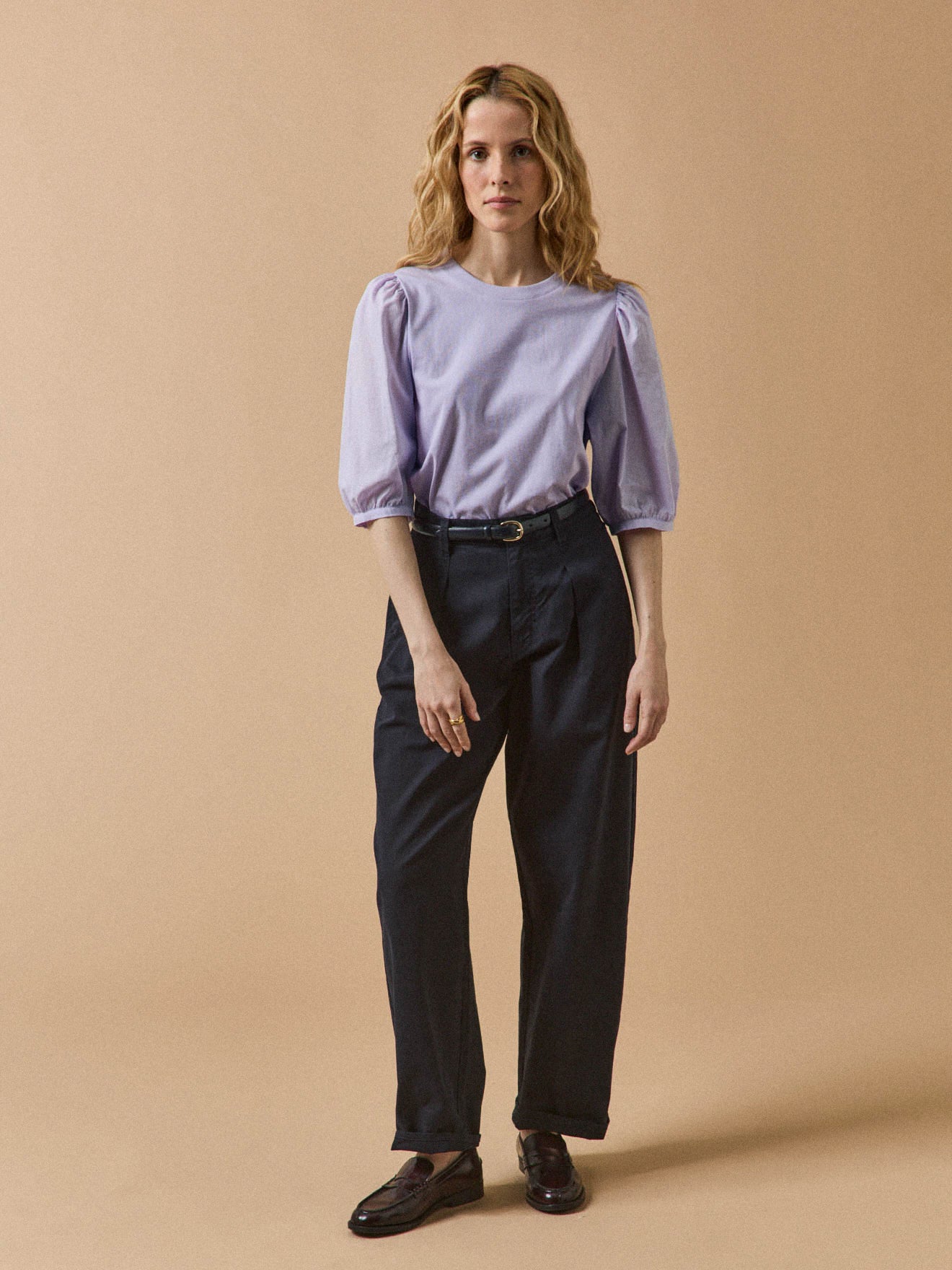 Damen-T-Shirt im Material-Mix
